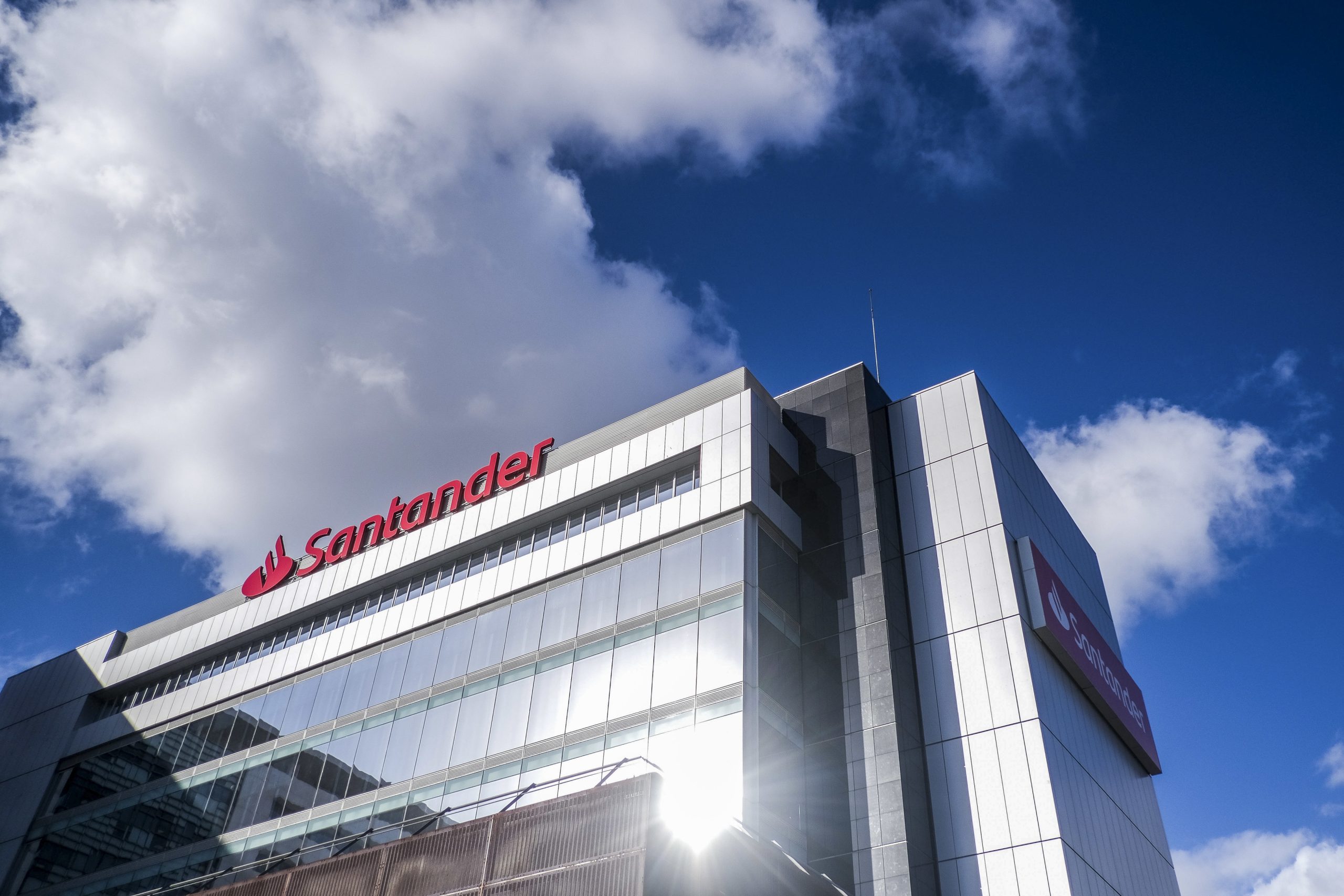 Lucros do Santander Totta crescem 58% para 294 milhões de euros no 1.º trimestre