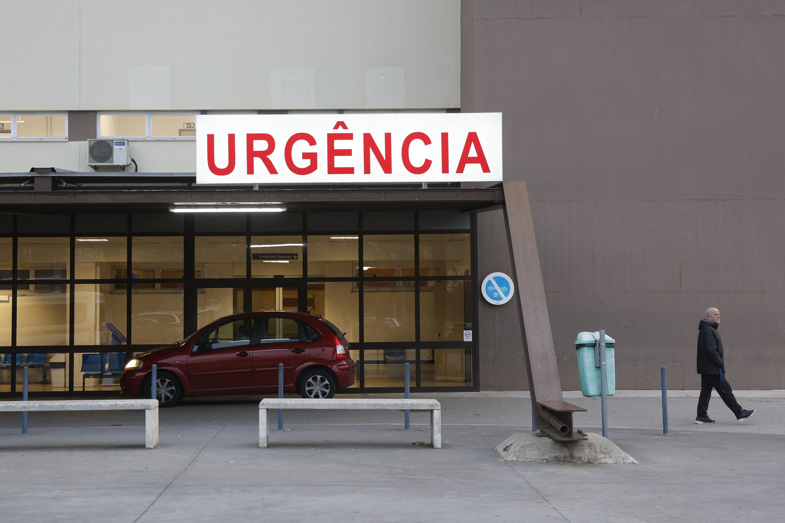 “O principal problema das urgências são as camas disponíveis”, diz diretor do SNS
