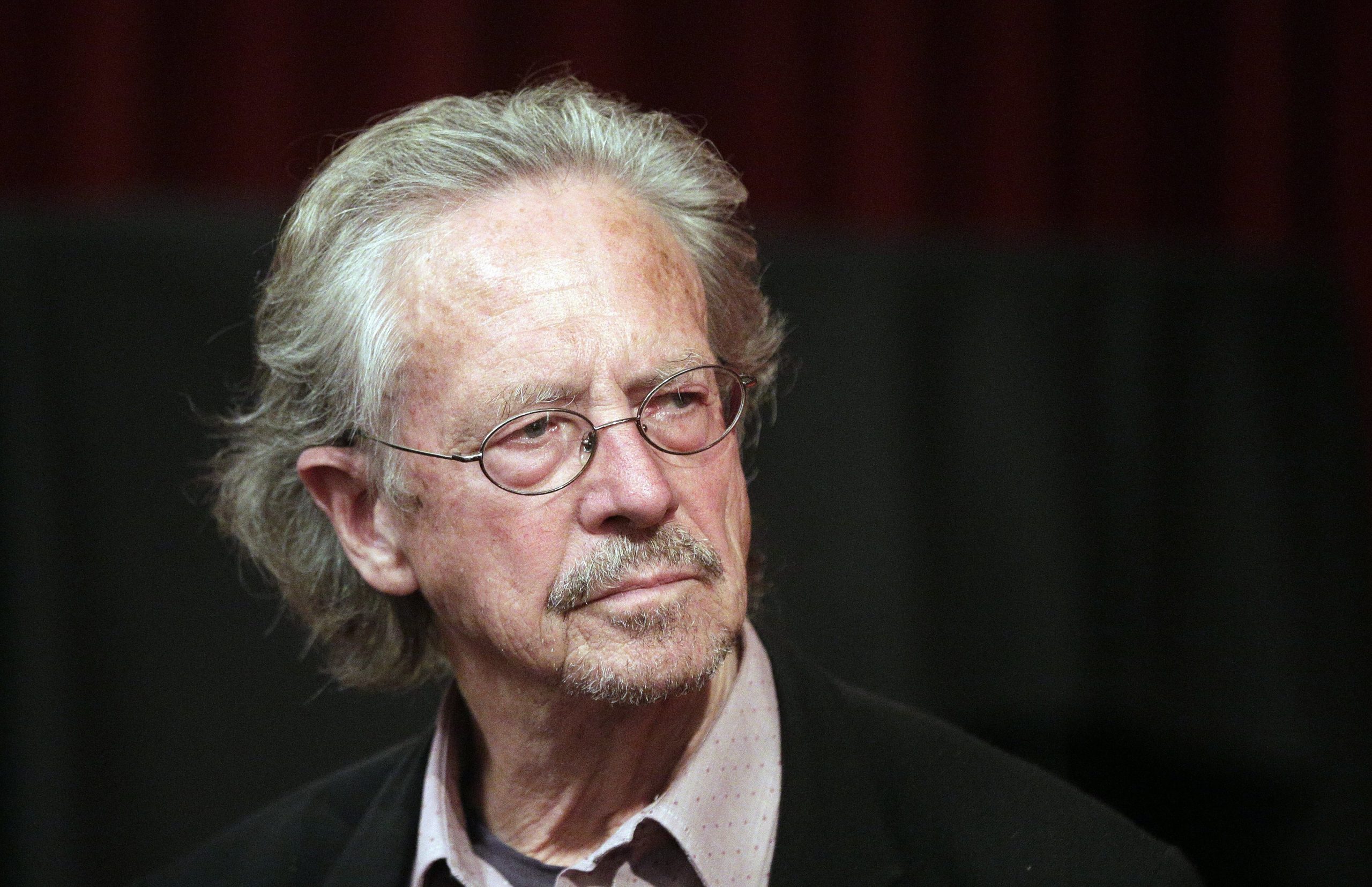 Nobel: Novo romance de Peter Handke será publicado em Portugal em 2020