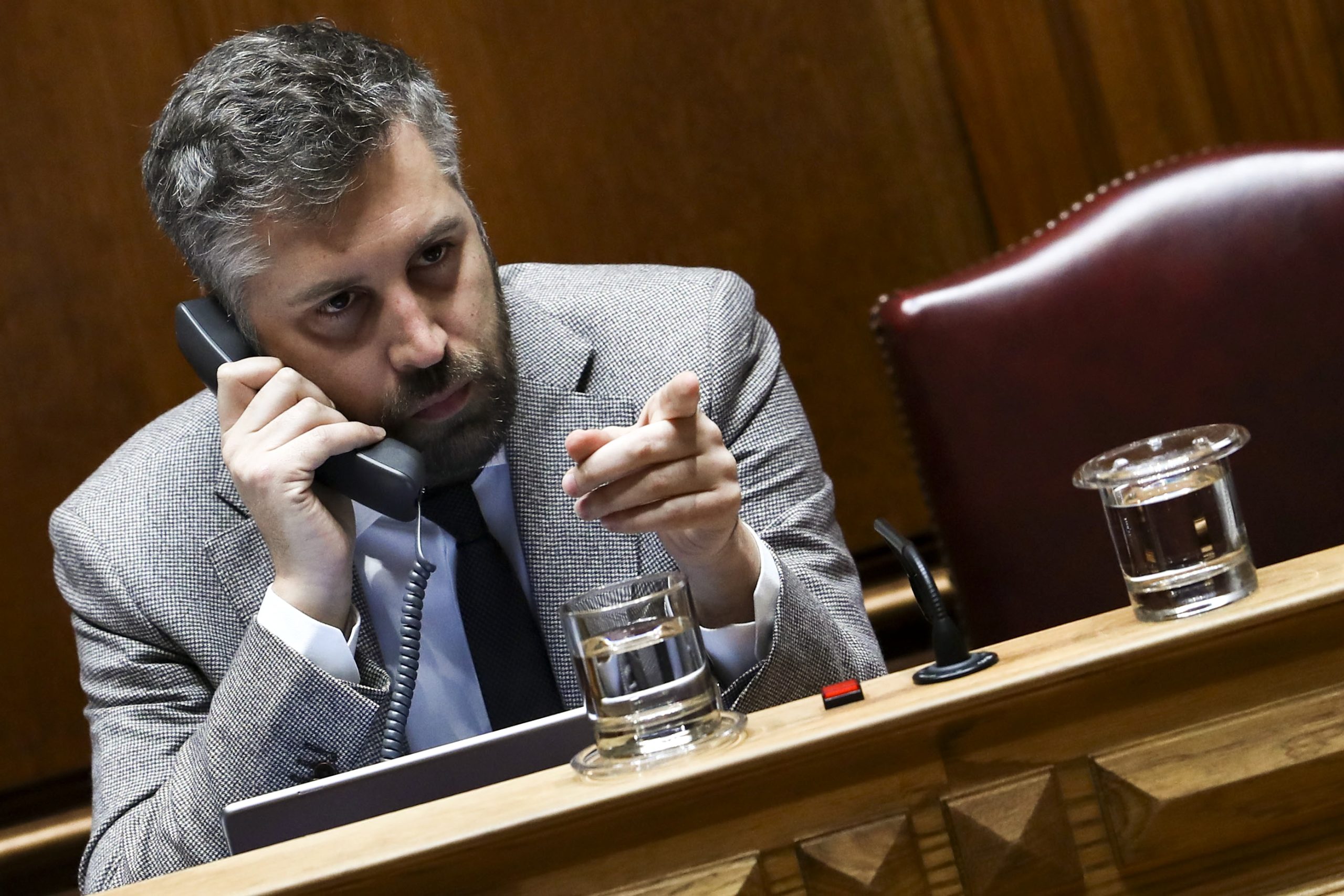 OE2018: Governo retifica que alívio fiscal será para 1,6 milhões de agregados