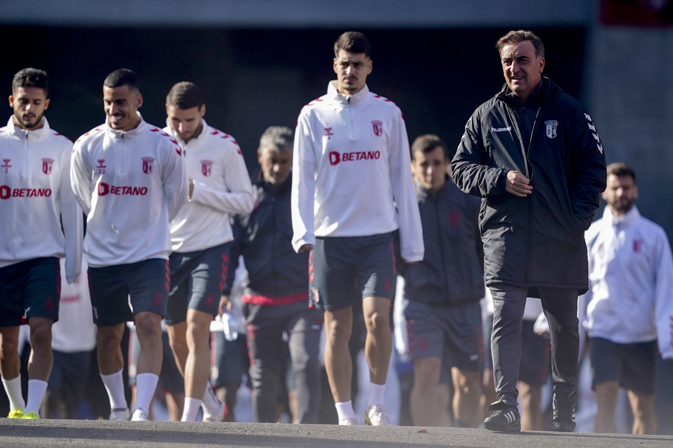Carlos Carvalhal quer Sporting de Braga com “coragem e determinação” na ‘Luz’