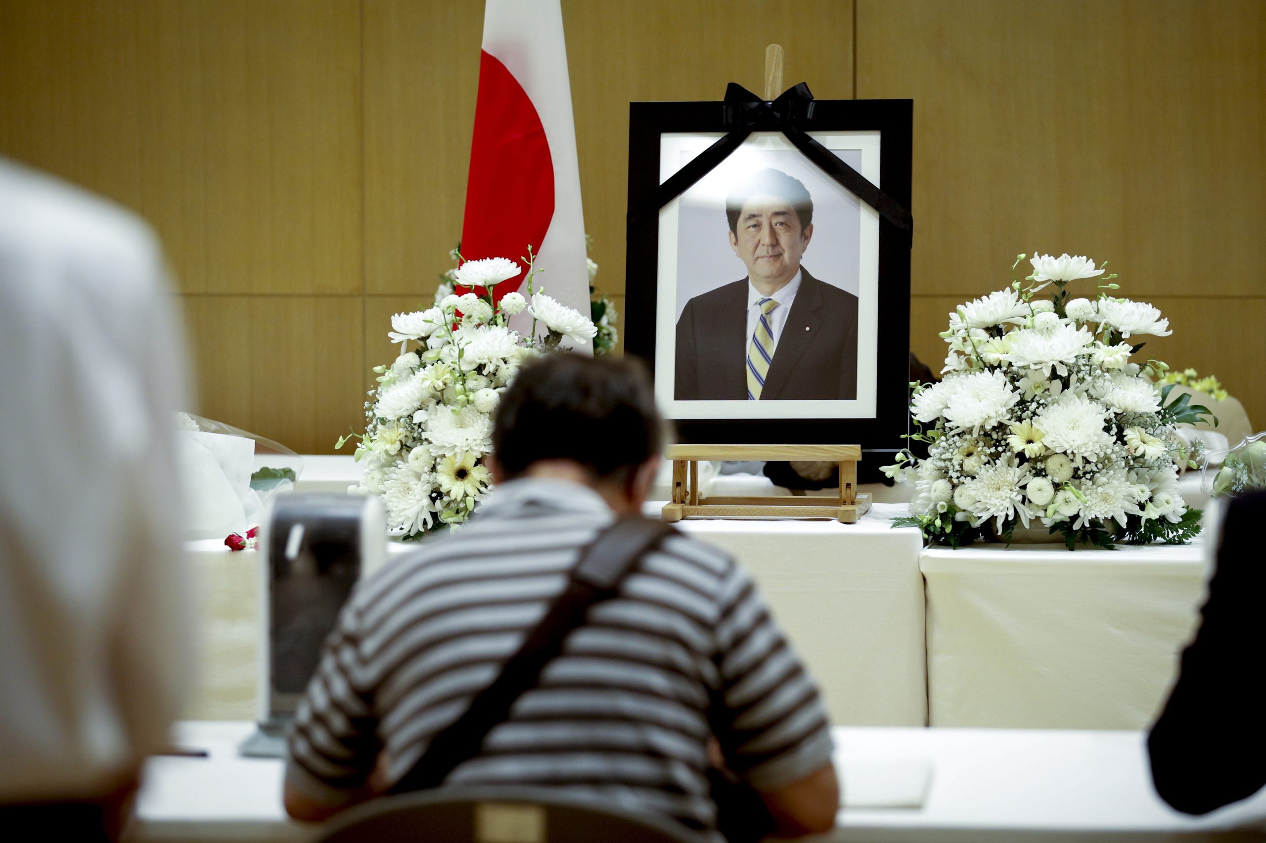 Japão vai realizar funeral de Estado de Shinzo Abe em setembro. Decisão está a dividir a opinião pública do país