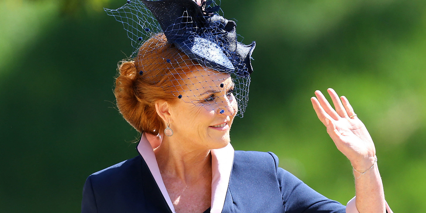 Emails revelam pedido de desculpa de Sarah Ferguson a Epstein após renegá-lo publicamente