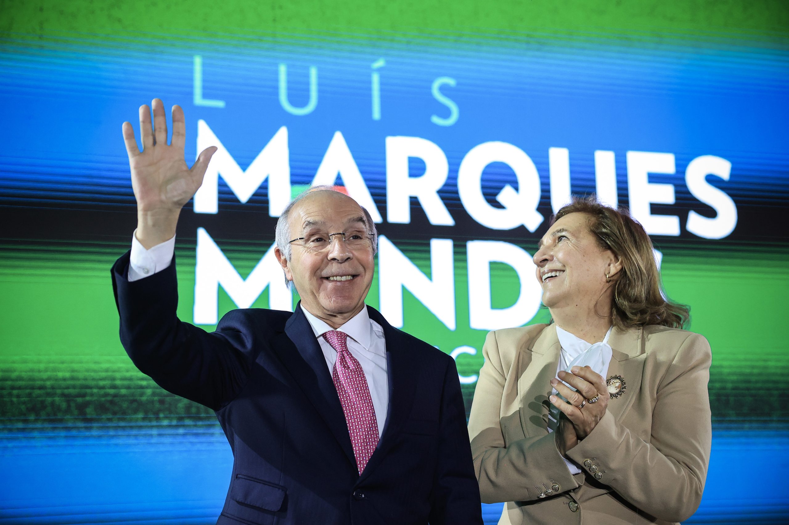 Luís Marques Mendes apela a grande participação e confia em bom resultado