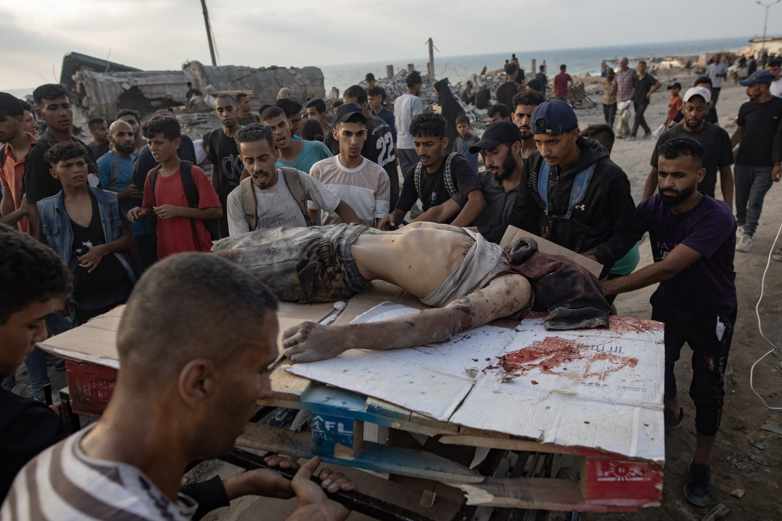 Mais de 56 mil palestinianos mortos no conflito em Gaza