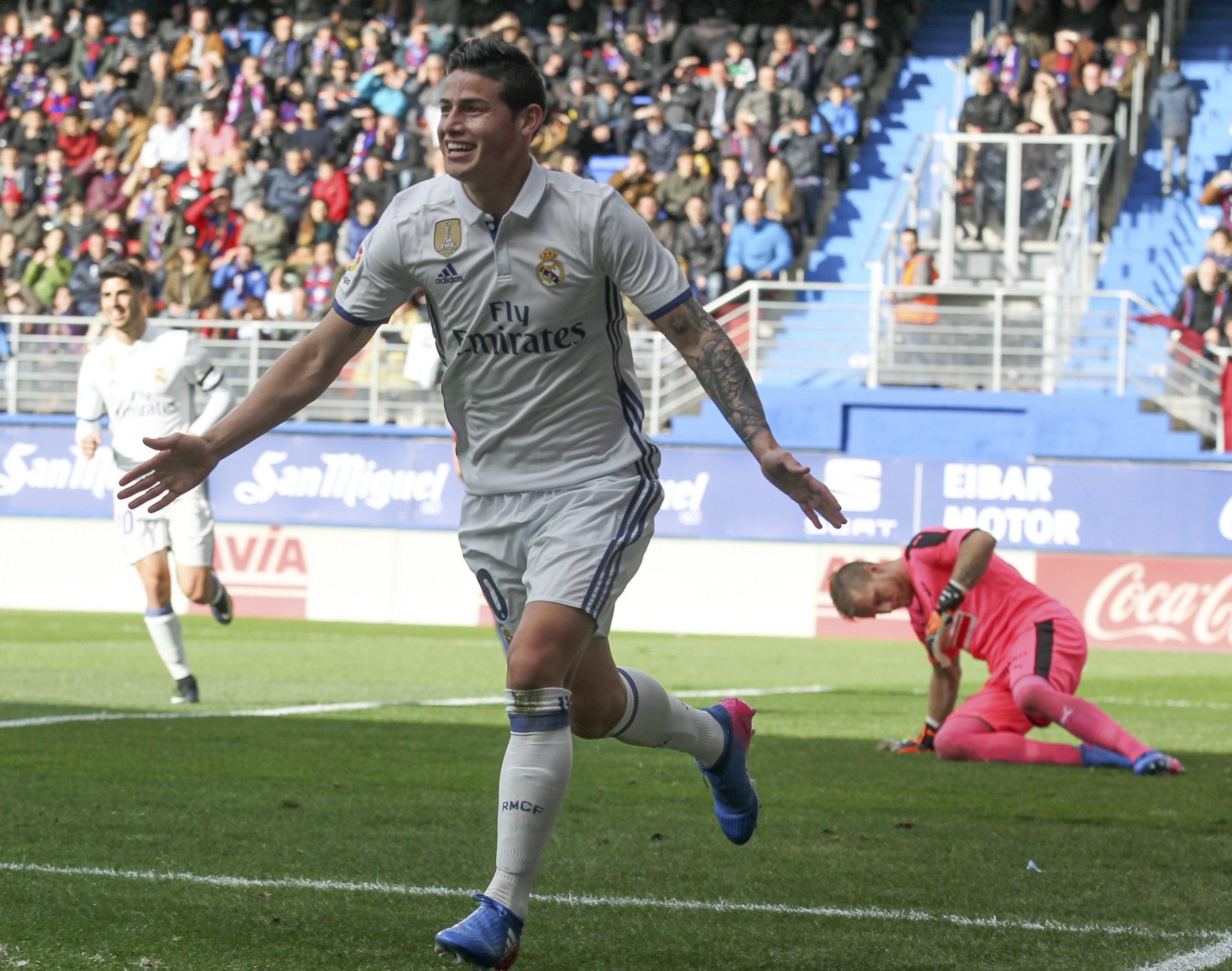 Liga Espanhola: Não há Ronaldo e Bale, mas há Benzema. Real Madrid de volta ao topo