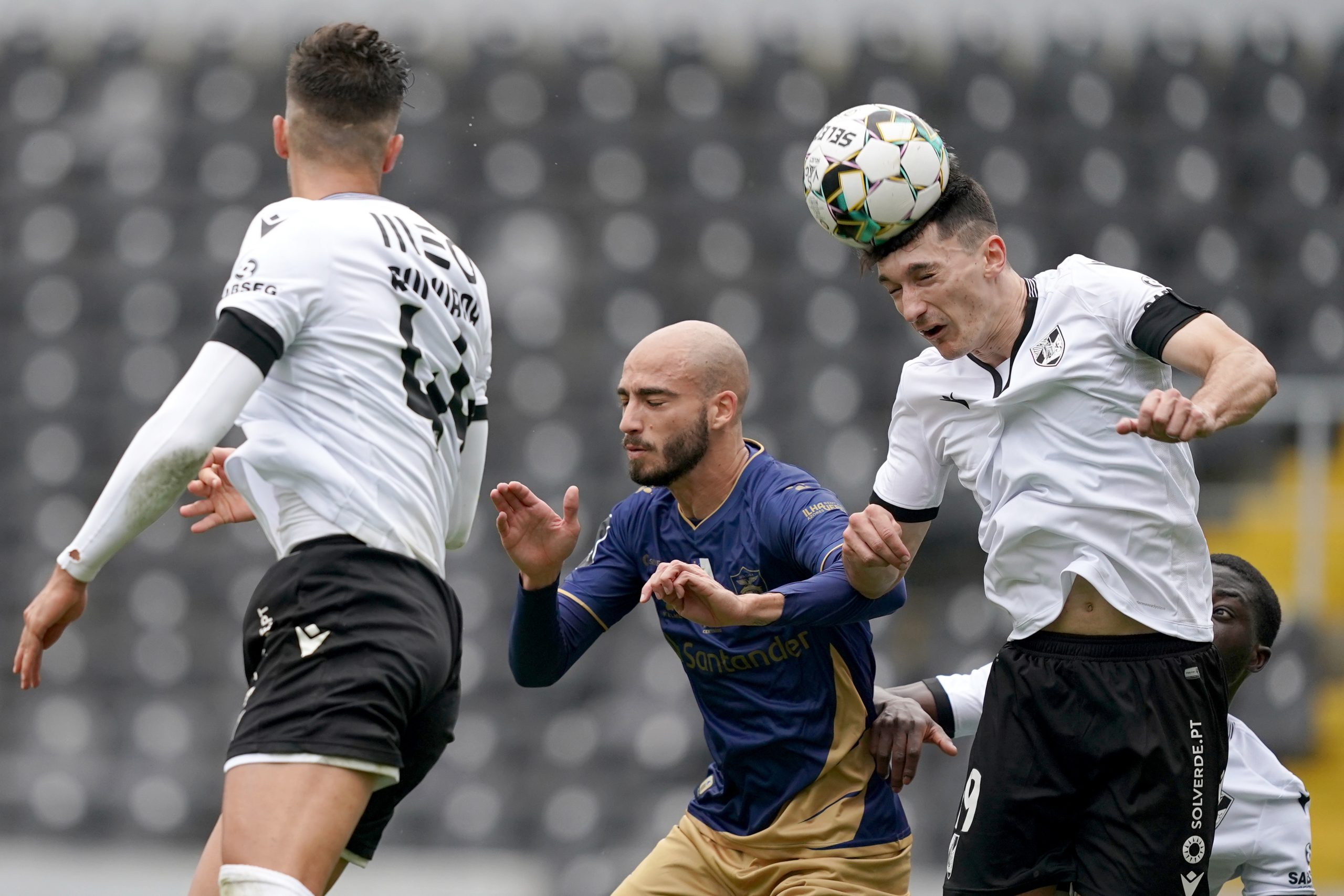 Santa Clara elimina Vitória de Guimarães e segue para ‘oitavos’ da Taça de Portugal