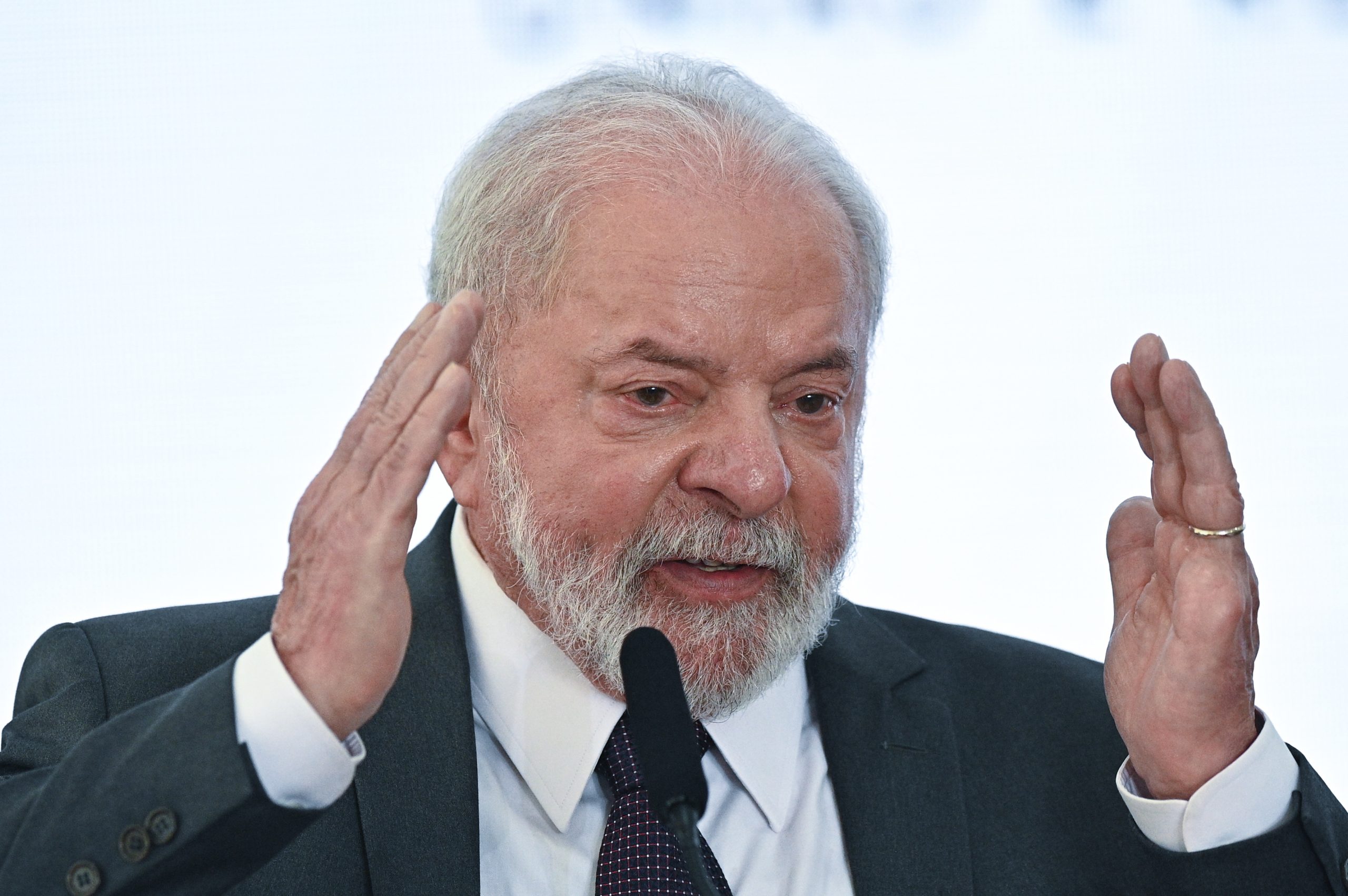 Visita de Xi Jinping à Rússia pode ajudar a acabar com a guerra na Ucrânia, diz Lula da Silva