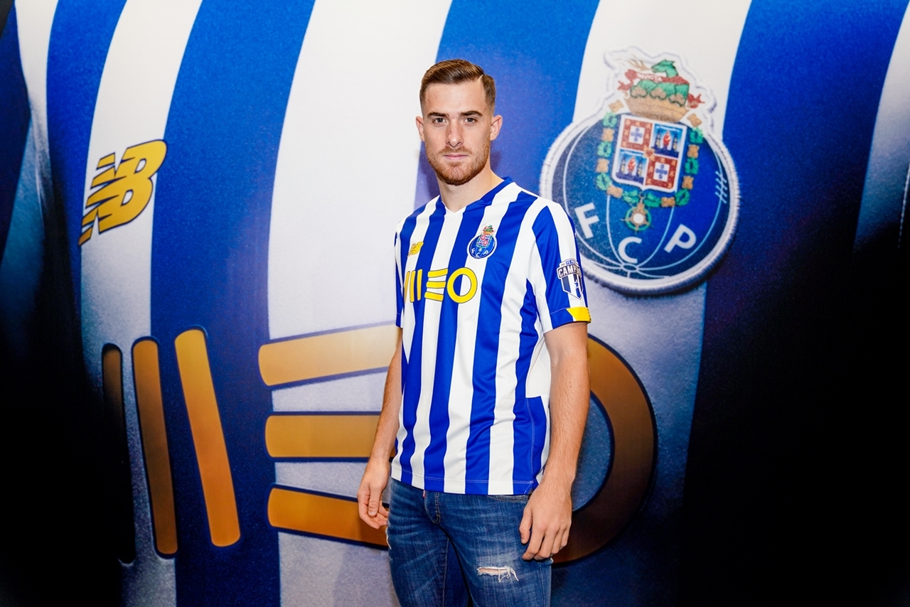 Oficial: FC Porto contrata Toni Martínez por cinco épocas