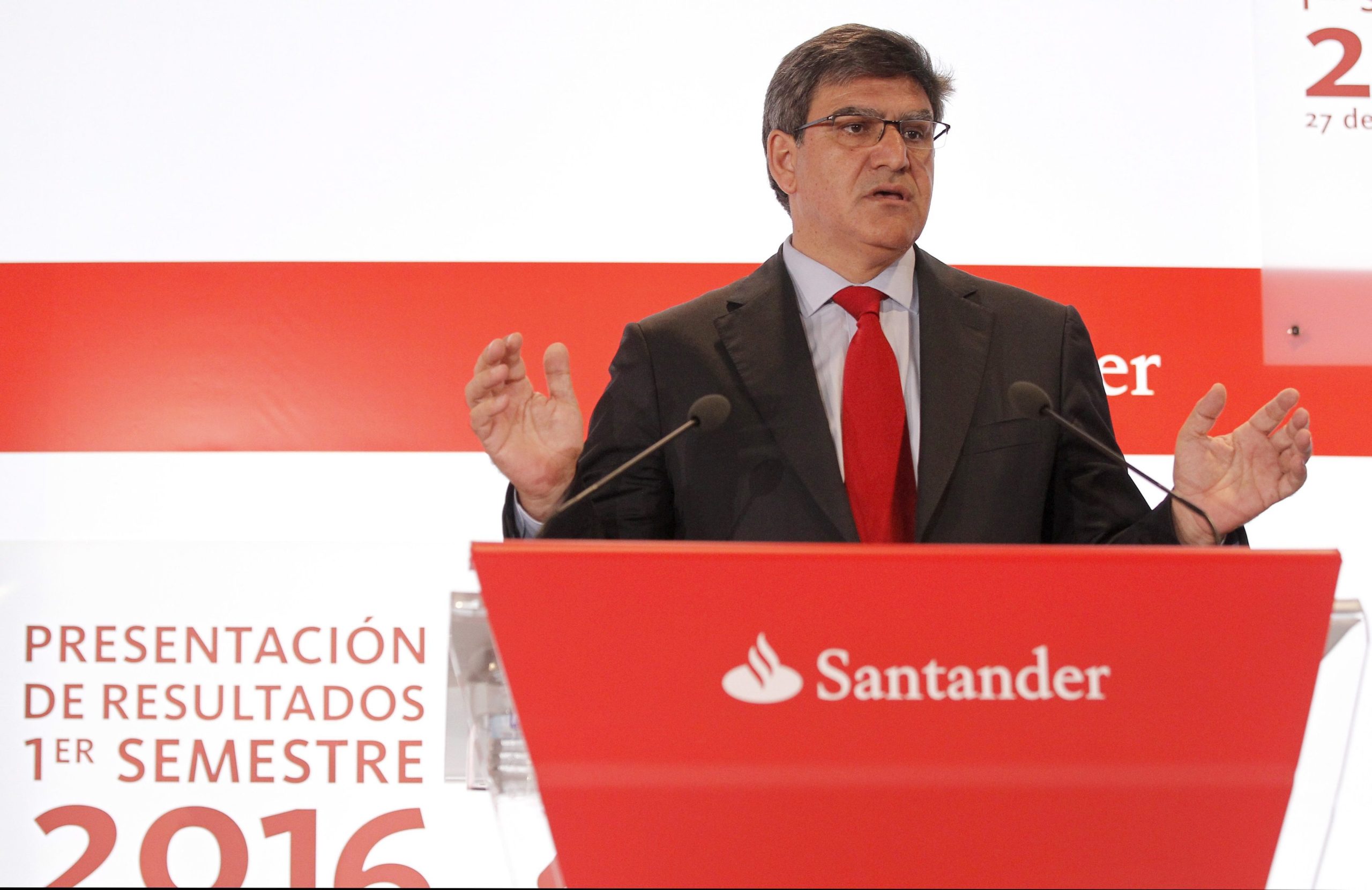 Santander quer crescer em Portugal aproveitando debilidade de concorrentes