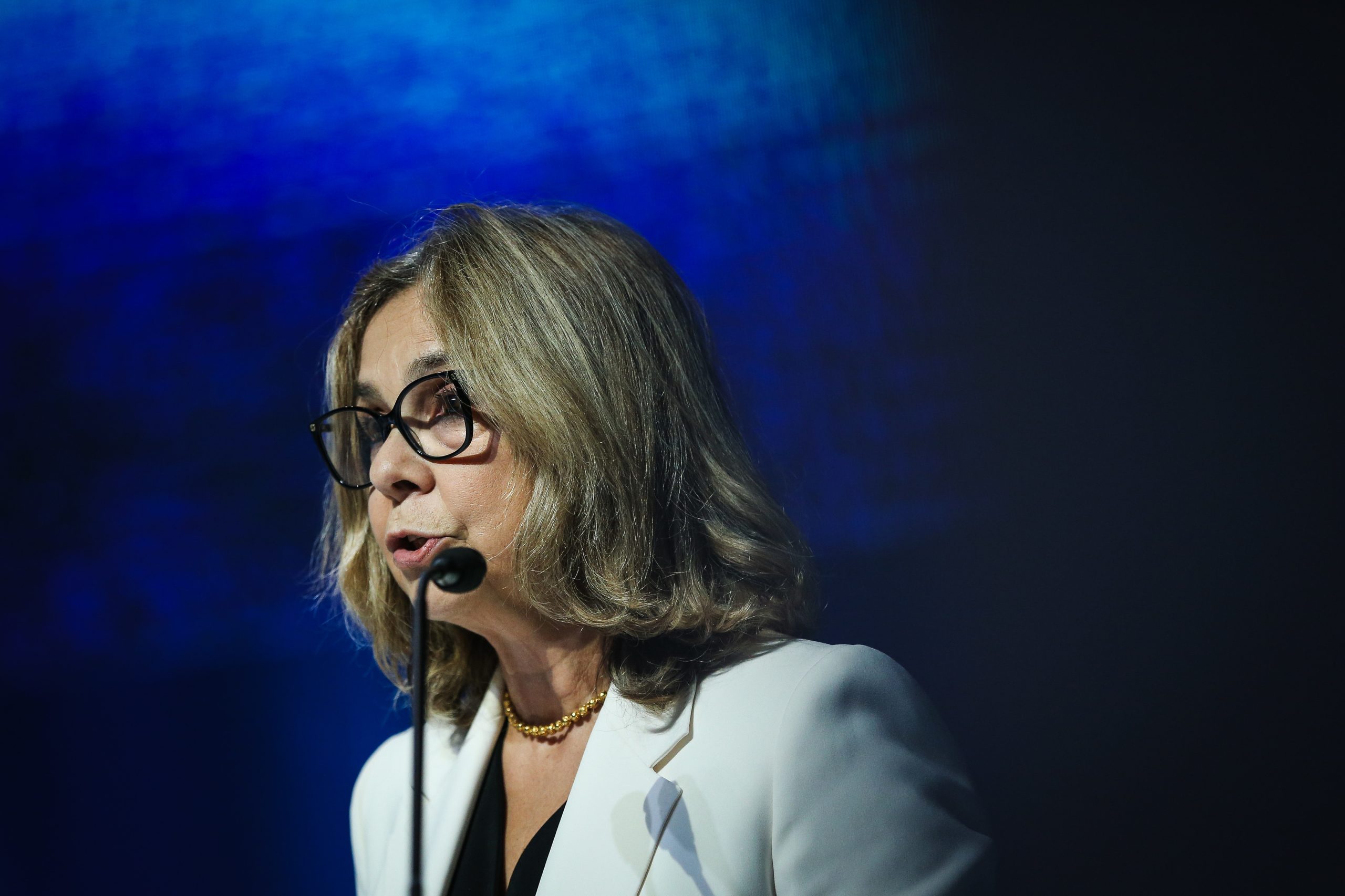 Ministra da Saúde reconhece que “já foram feitas bastantes” horas extra no SNS