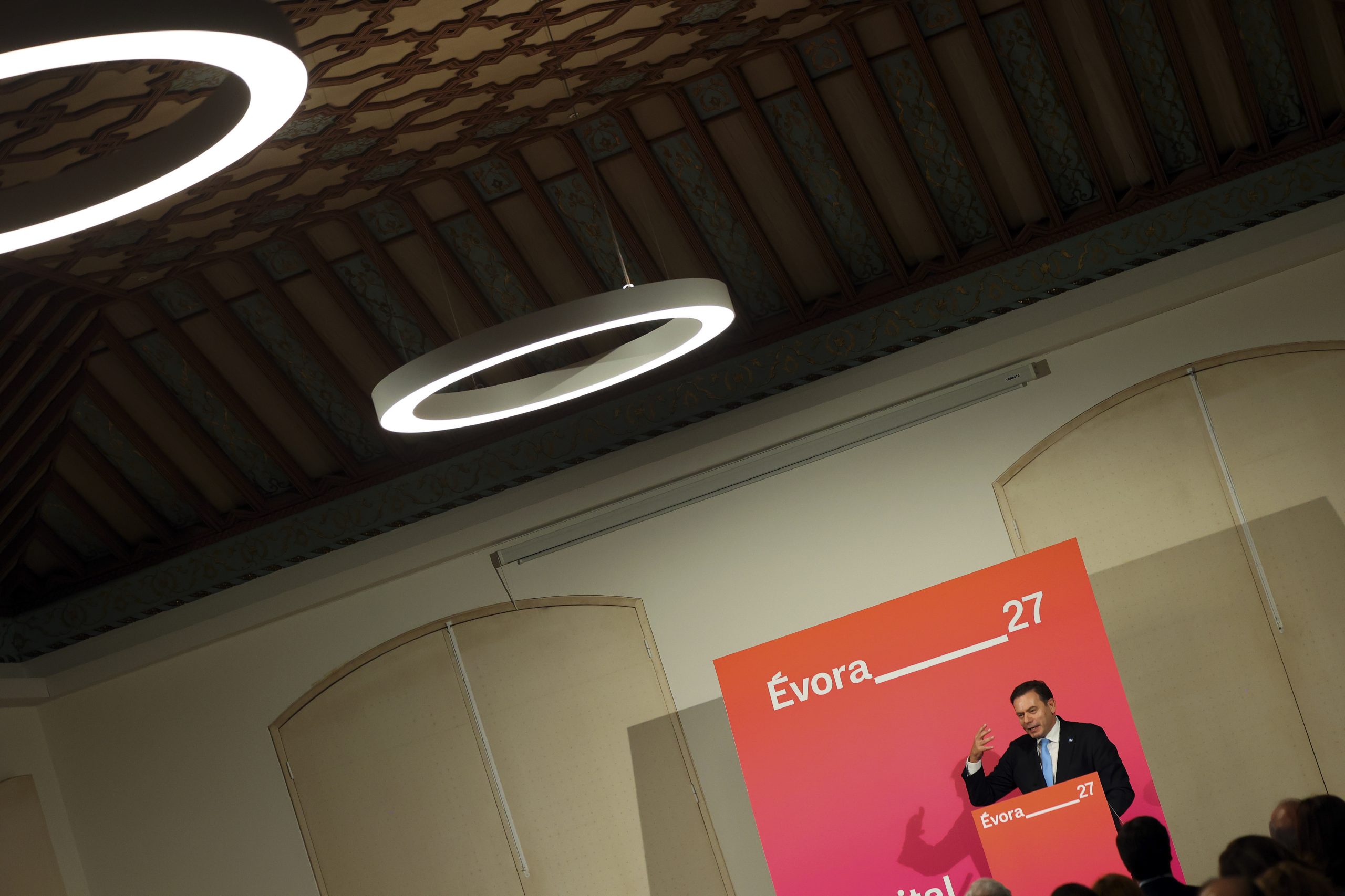 Montenegro promete apoio do Governo a Évora_27 “na medida das possibilidades”