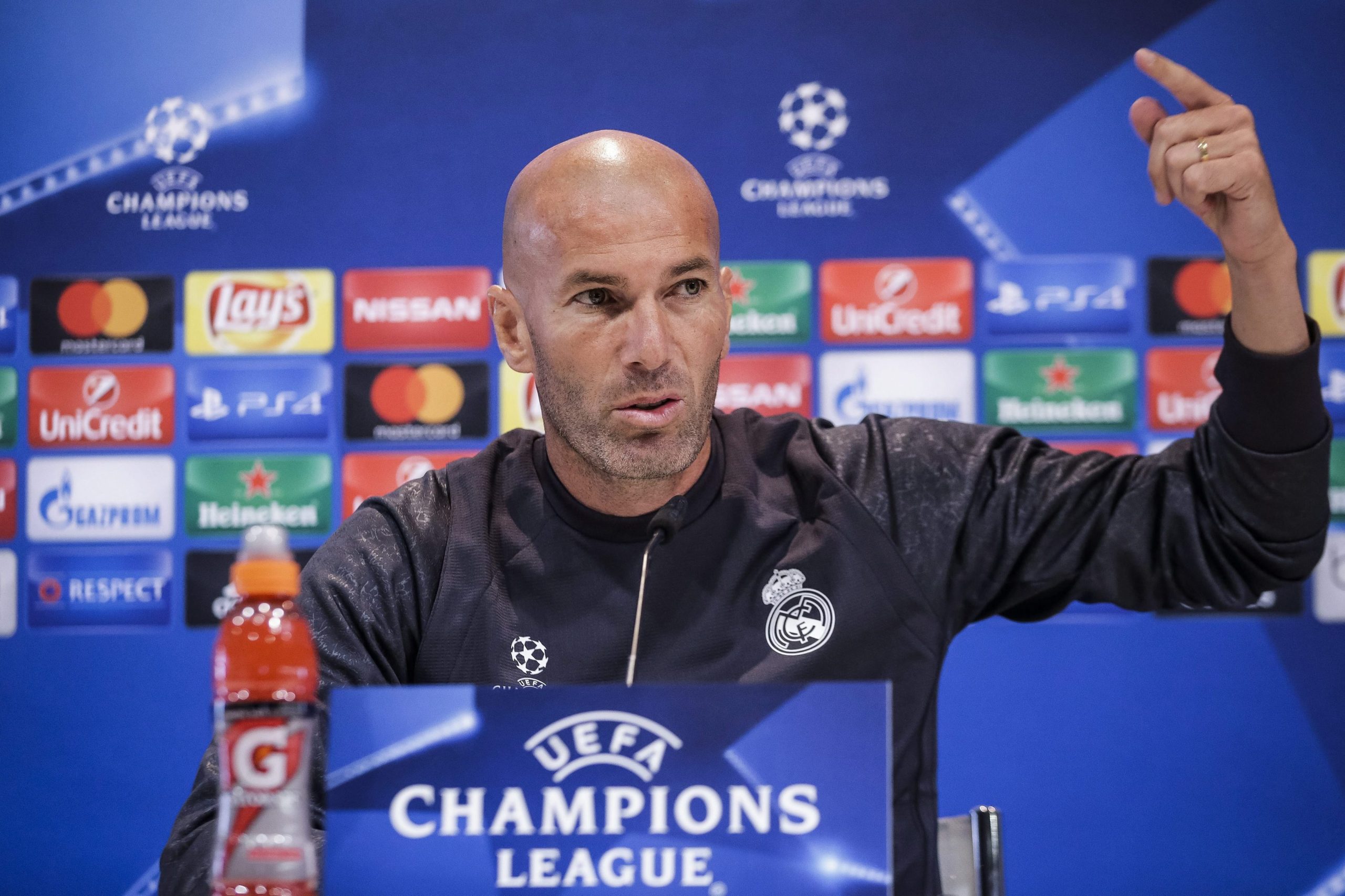 Zidane apela a “evitar ao máximo” a Frente Nacional