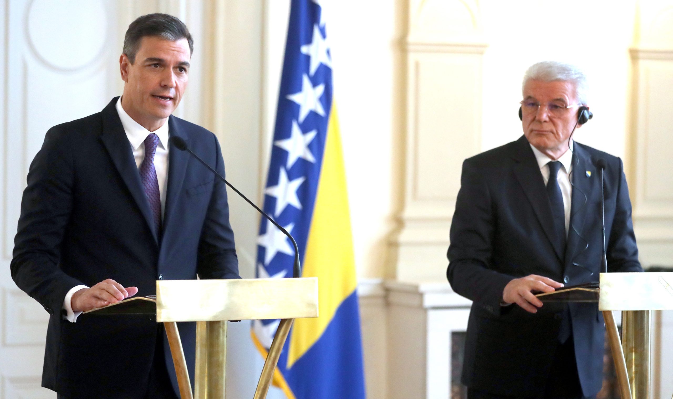 Primeiro-ministro espanhol expressa em Sarajevo apoio à candidatura da Bósnia à UE