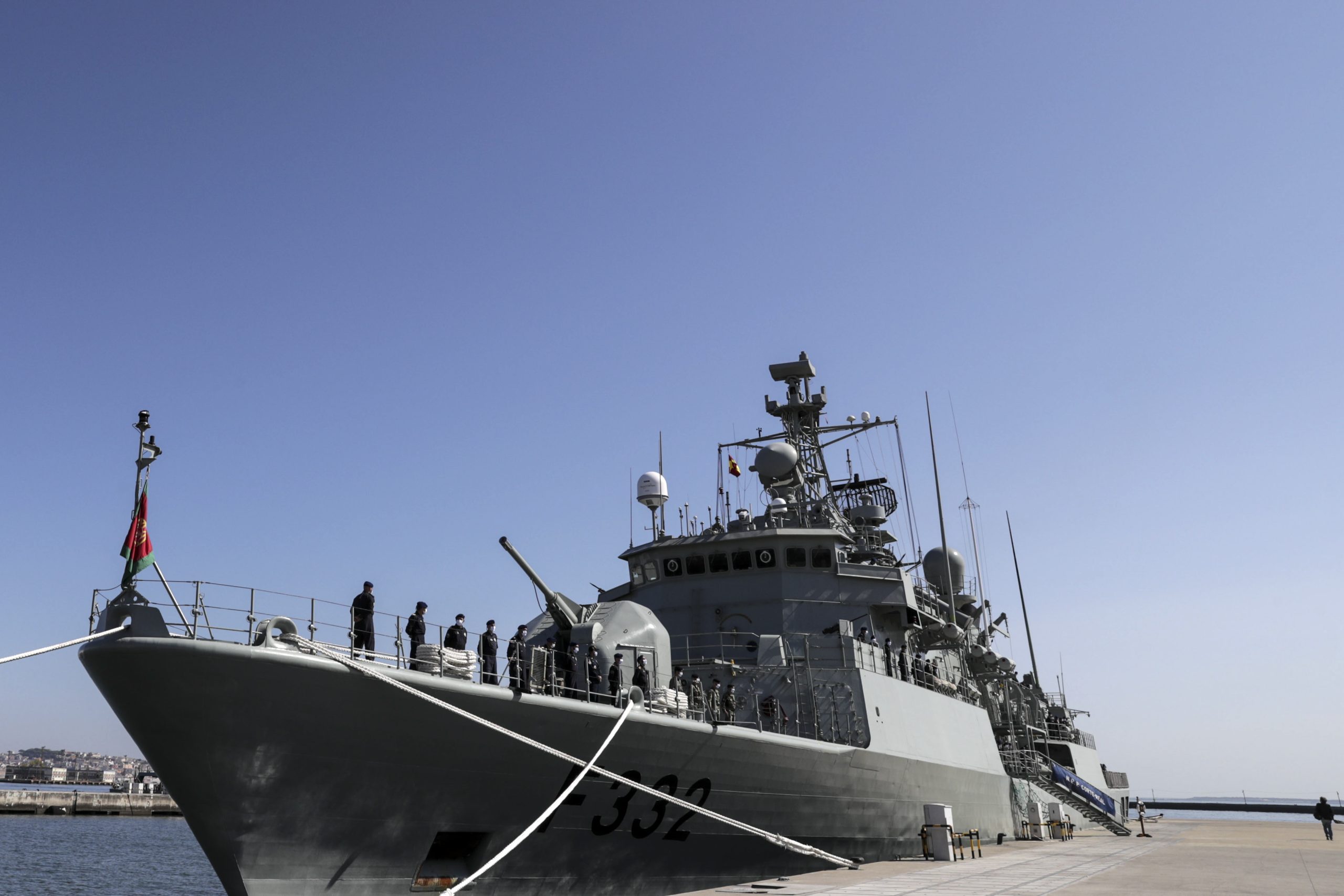 Covid-19: 23 militares portugueses infetados na fragata Corte-Real em missão da NATO