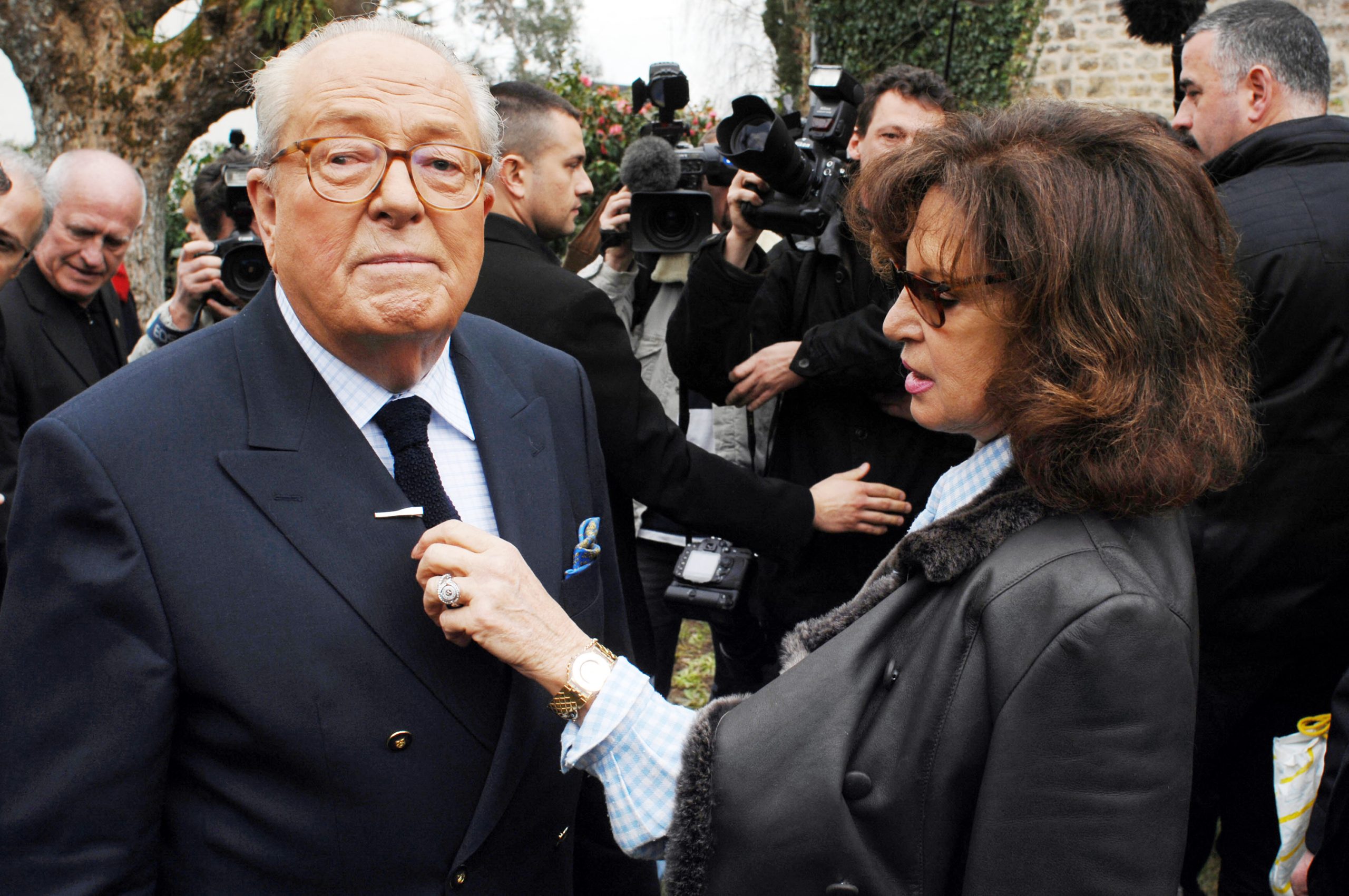 Parlamento Europeu pede mais de 300 mil euros a Jean-Marie Le Pen por mau uso de dinheiro europeu