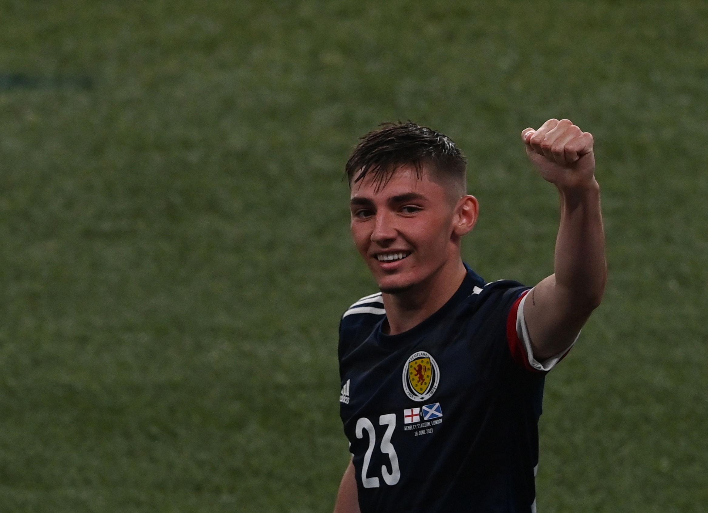 Euro2020: Estrela da Escócia, Billy Gilmour desfalca equipa devido a infeção com Covid-19
