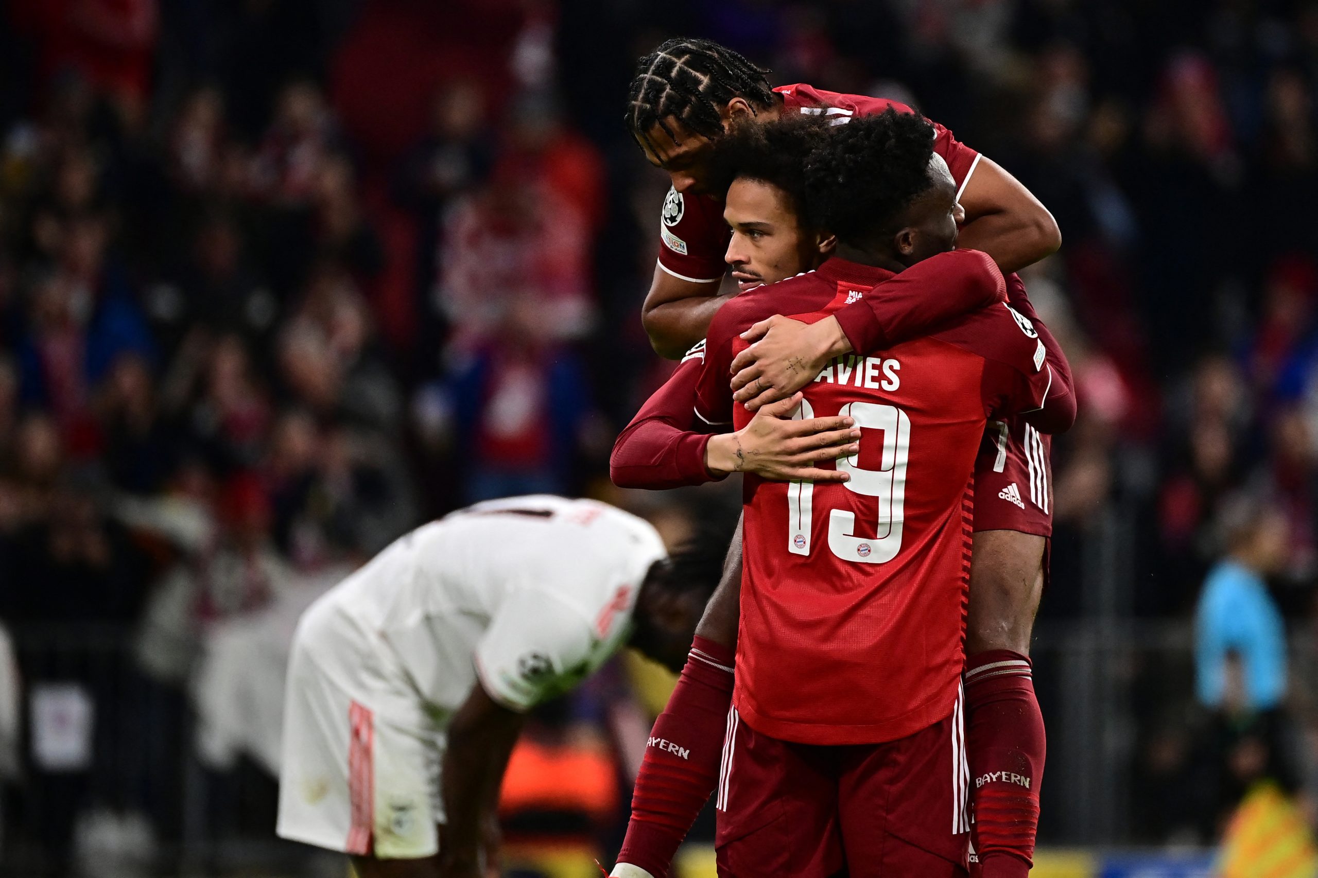 Liga dos Campeões: Benfica novamente goleado pelo Bayern. Bávaros seguem para os oitavos de final
