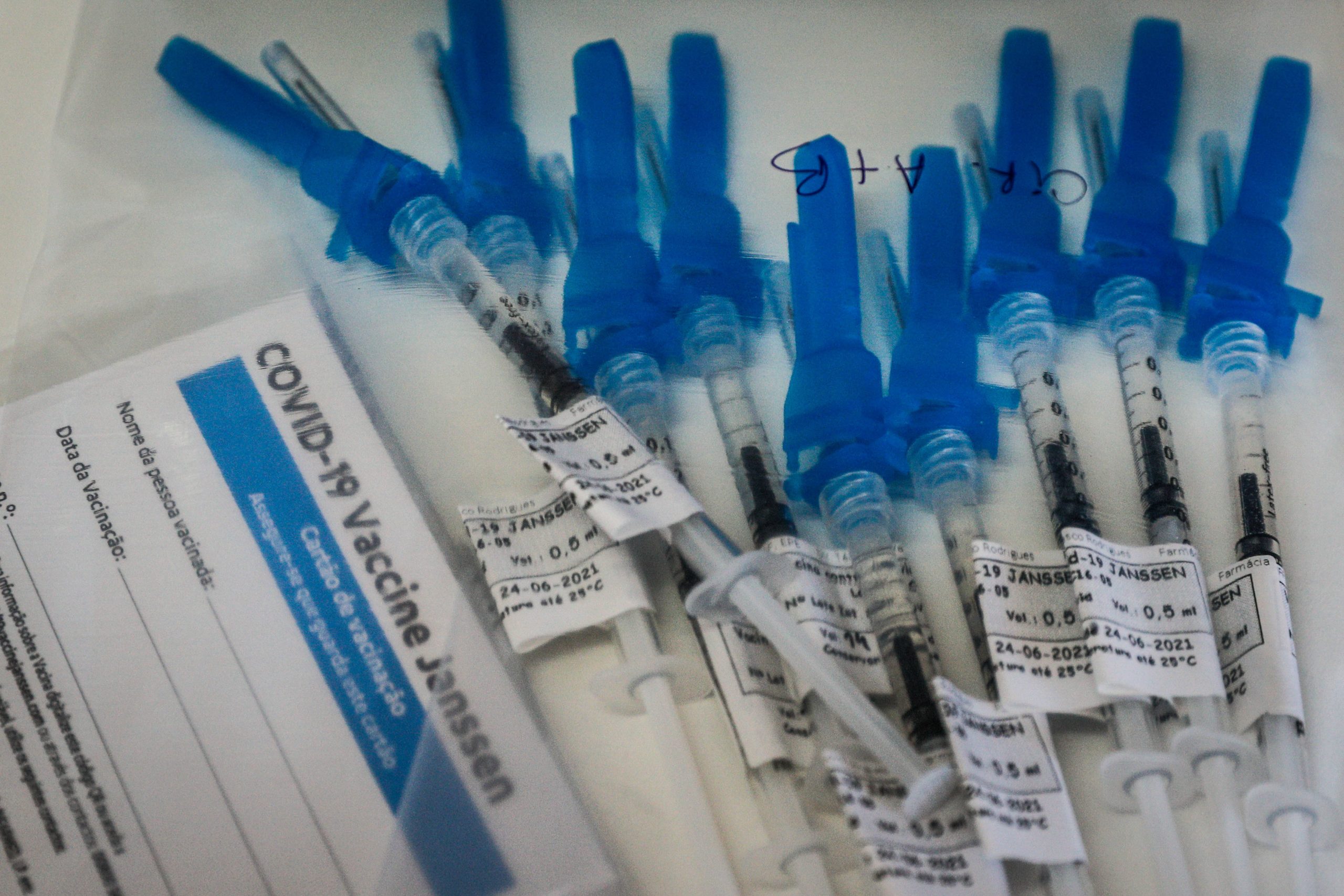 Covid-19: DGS recomenda vacinação completa a pessoas recuperadas com imunodepressão