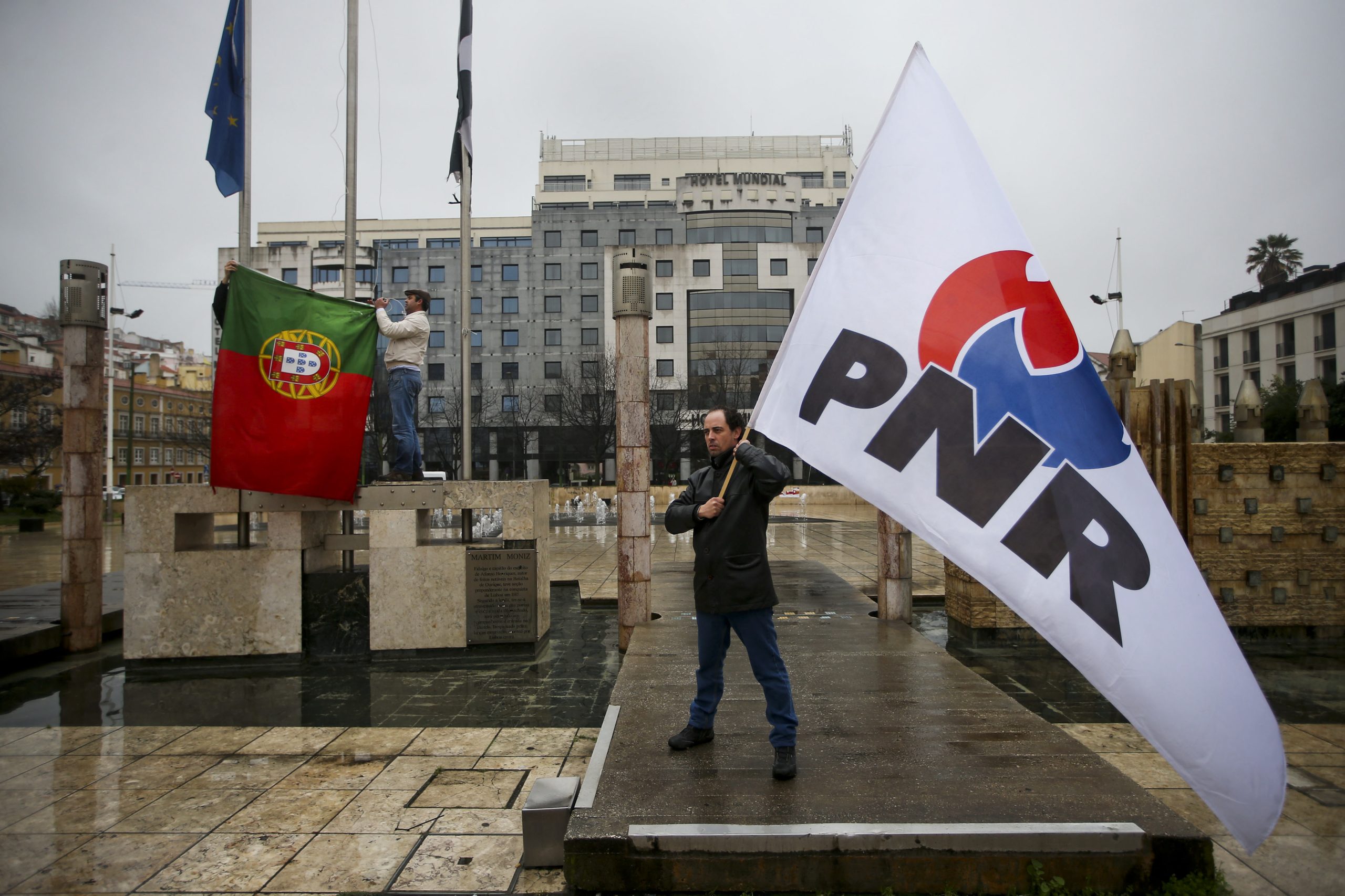 PNR convoca protesto em frente à Universidade Nova de Lisboa