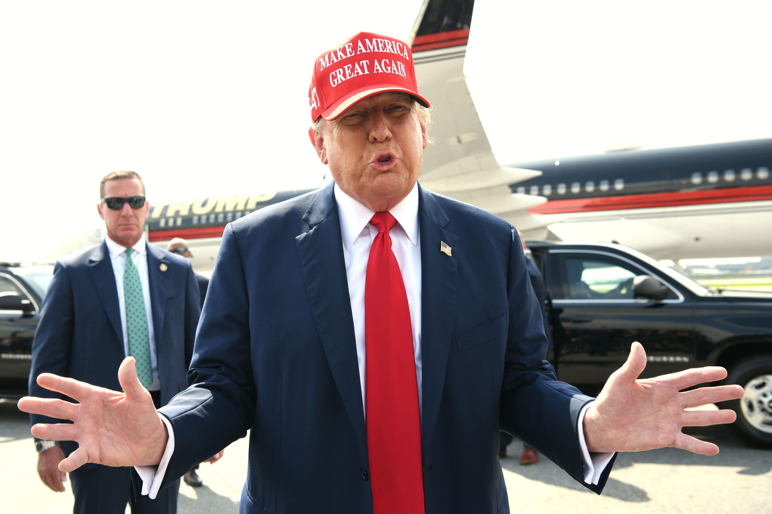Trump acredita que casos judiciais o favorecem