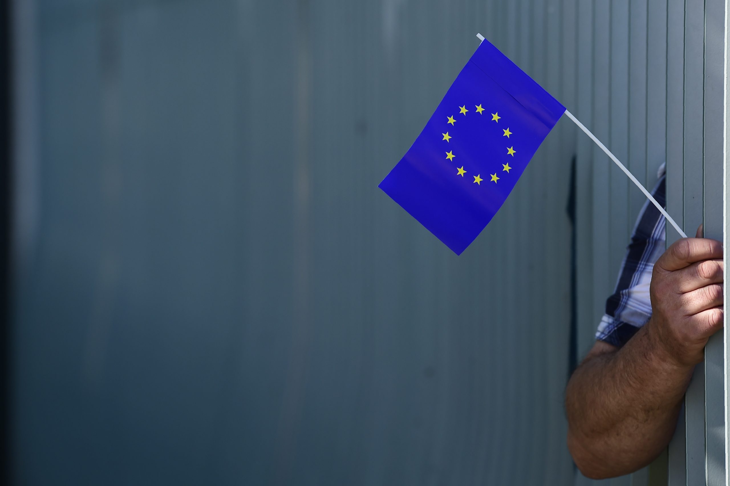 A “bazuca” financeira da UE está sem munições devido a veto de Hungria e Polónia. Eis o que precisa de saber