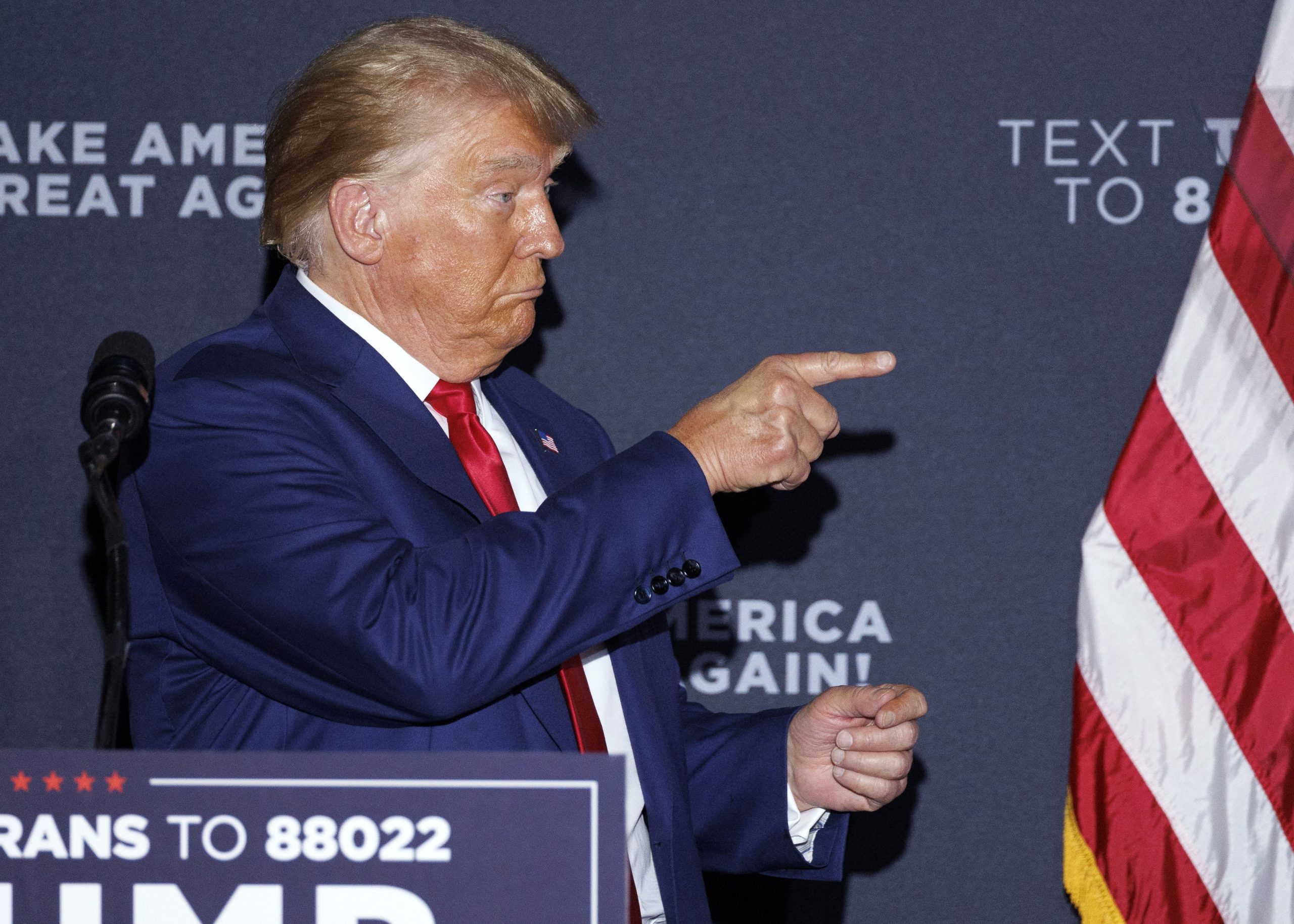 Trump renuncia ao direito de pedir julgamento rápido no caso da Geórgia