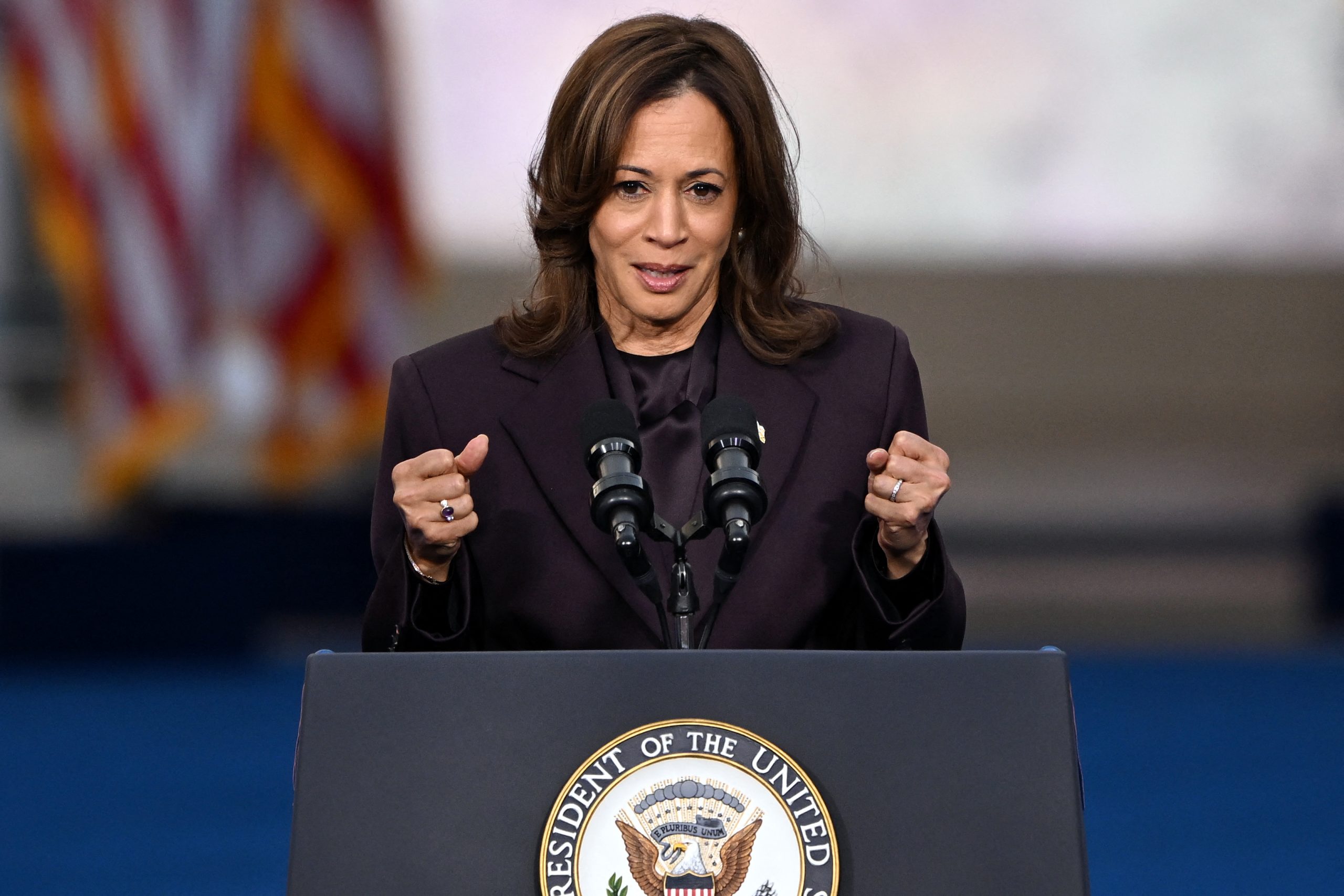 Kamala Harris critica Joe Biden e chama recandidatura de “imprudência”