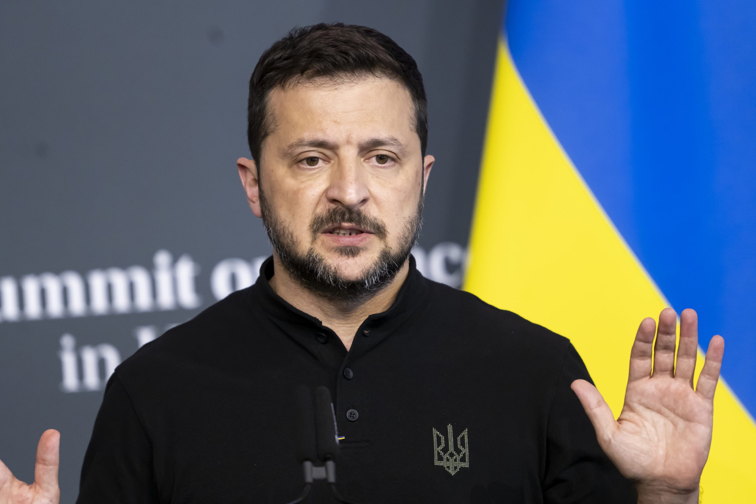 Zelensky favorável à participação russa numa próxima conferência de paz
