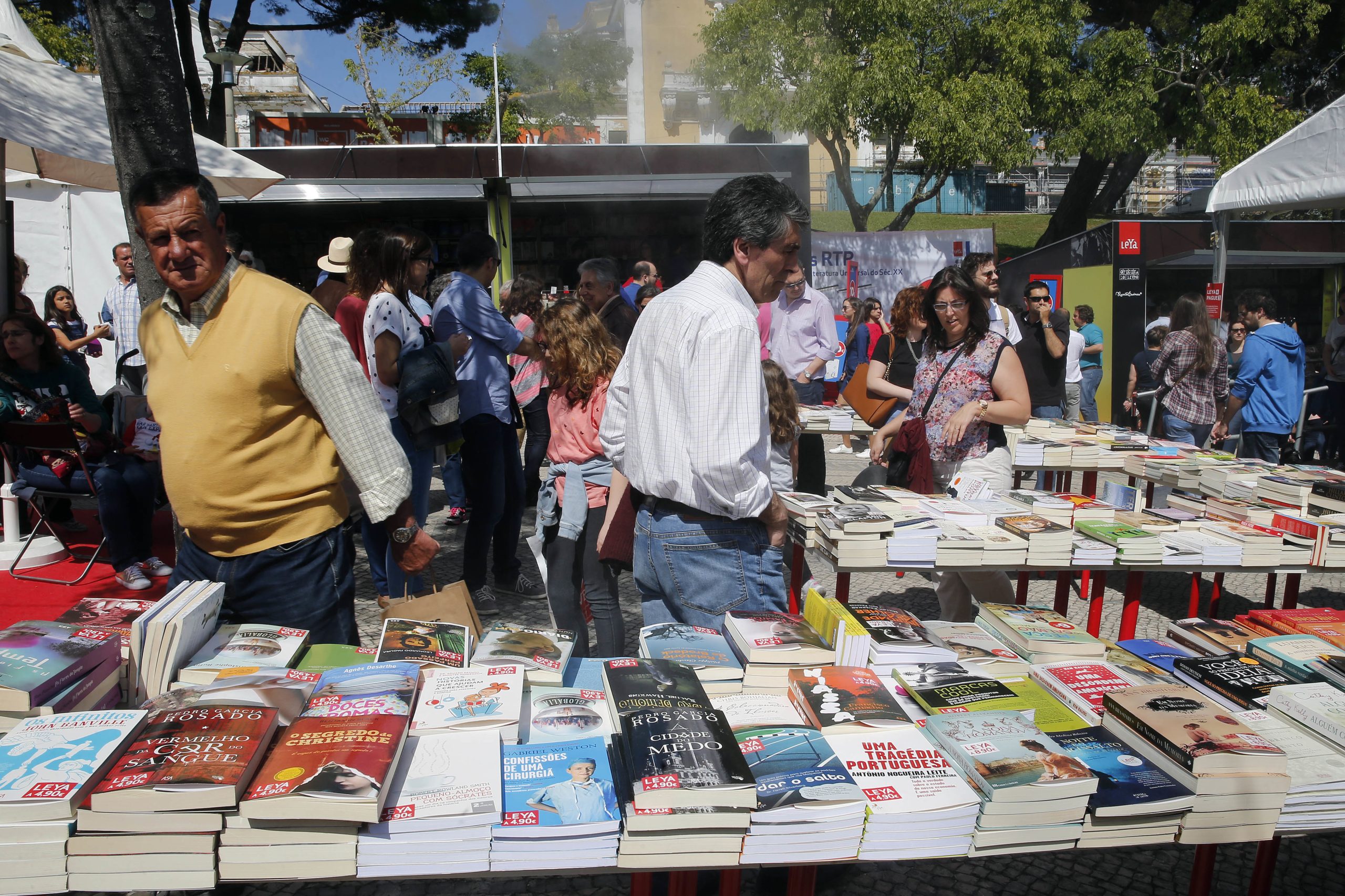 Venda de livros caiu 65,8% e APEL antecipa fim de muitas livrarias