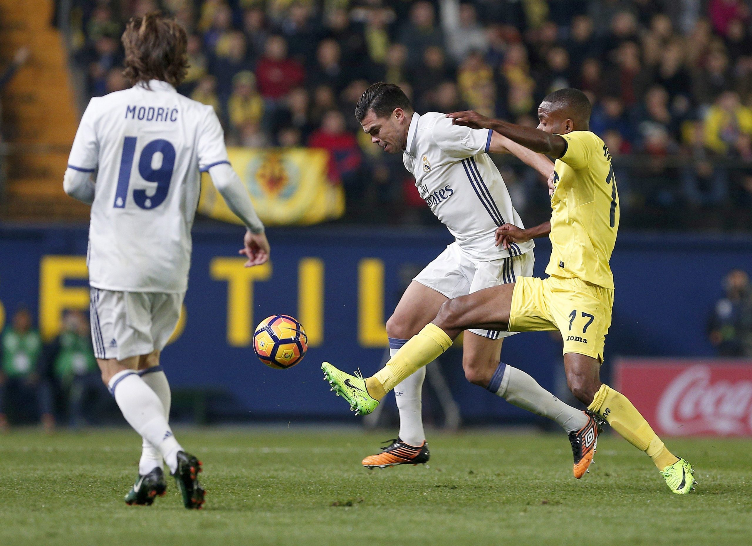 Real Madrid segurança liderança com reviravolta no marcador frente ao Villareal