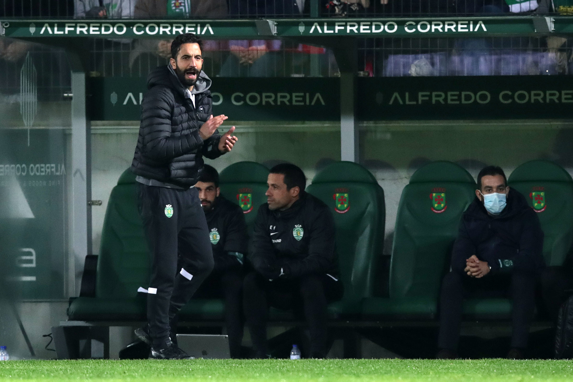 Rúben Amorim  pede agressividade e defende que derrotas ajudam Sporting a crescer