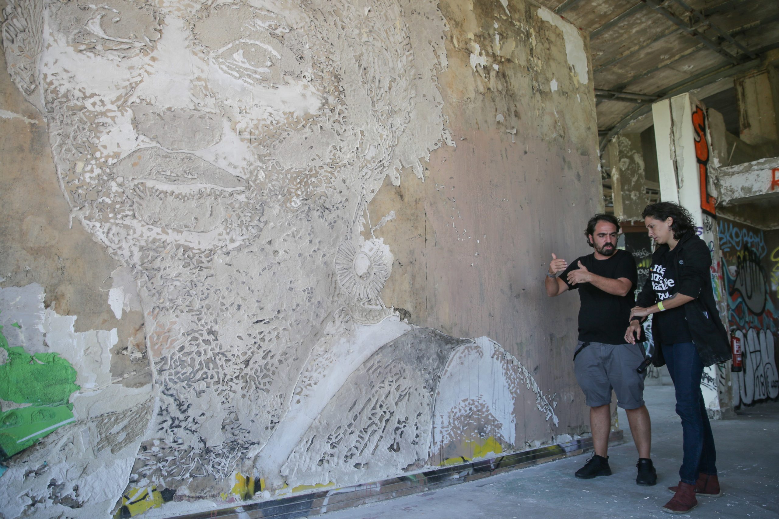 Vhils homenageou ativista brasileira Marielle Franco com mural em Lisboa