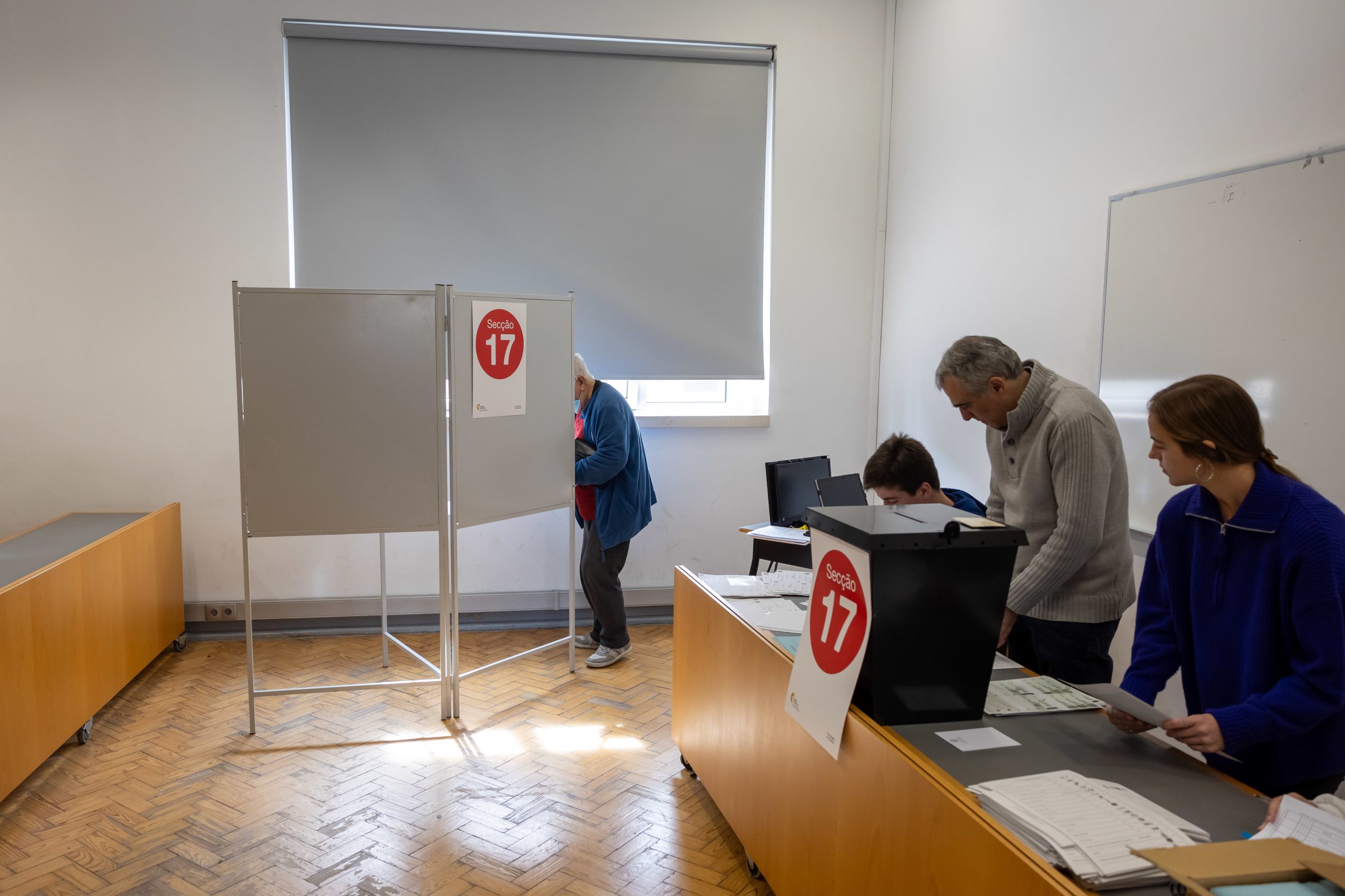 Eleições: Votação está a decorrer com normalidade