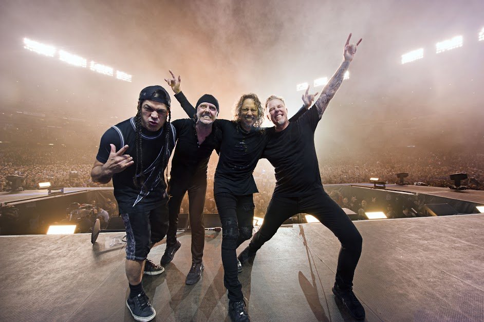 Todas as segundas-feiras um concerto, é assim que os Metallica vão contribuir para a quarentena dos fãs