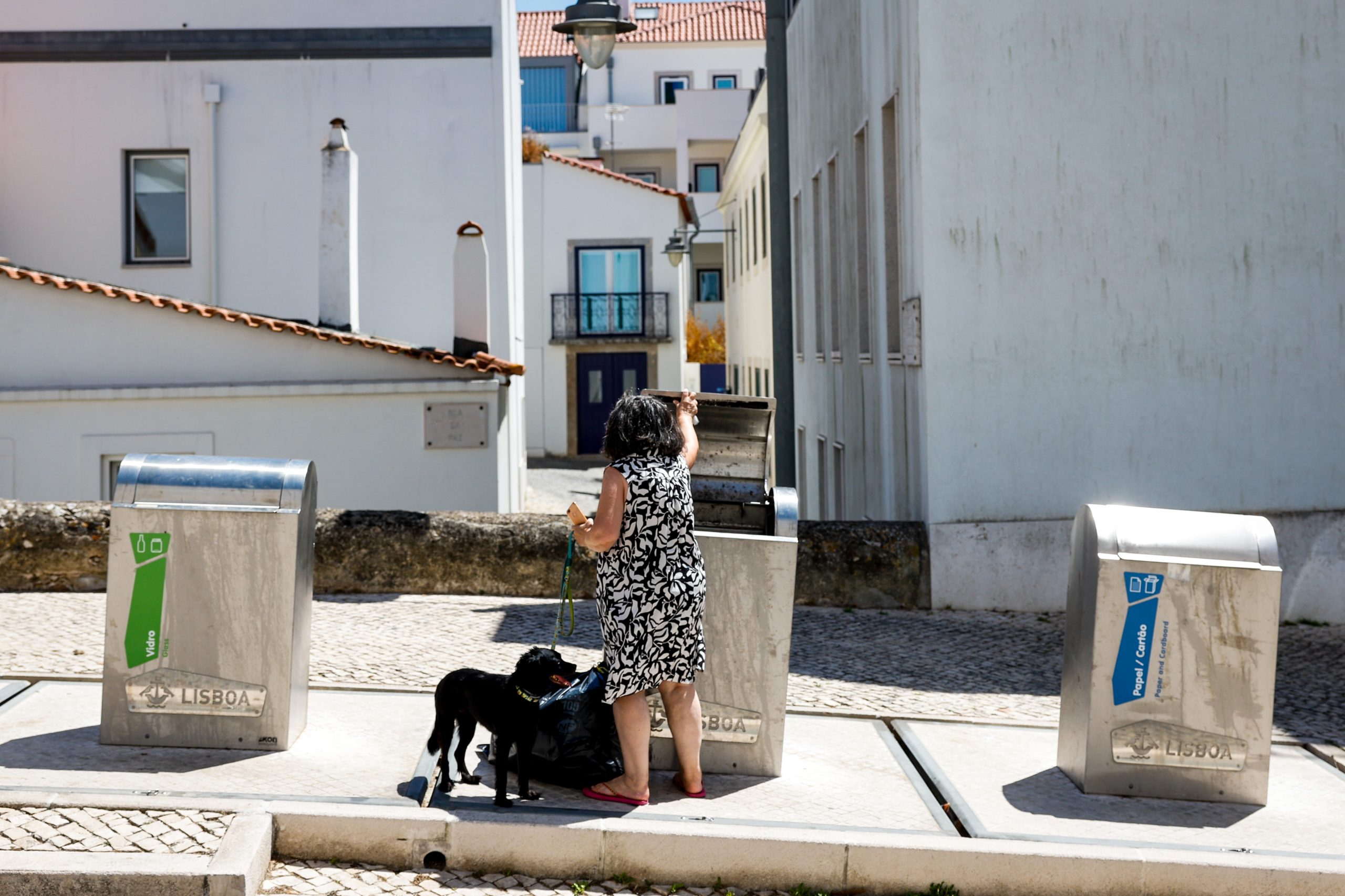 Cidadãos devem pagar resíduos que produzem e receber em função do que reciclam
