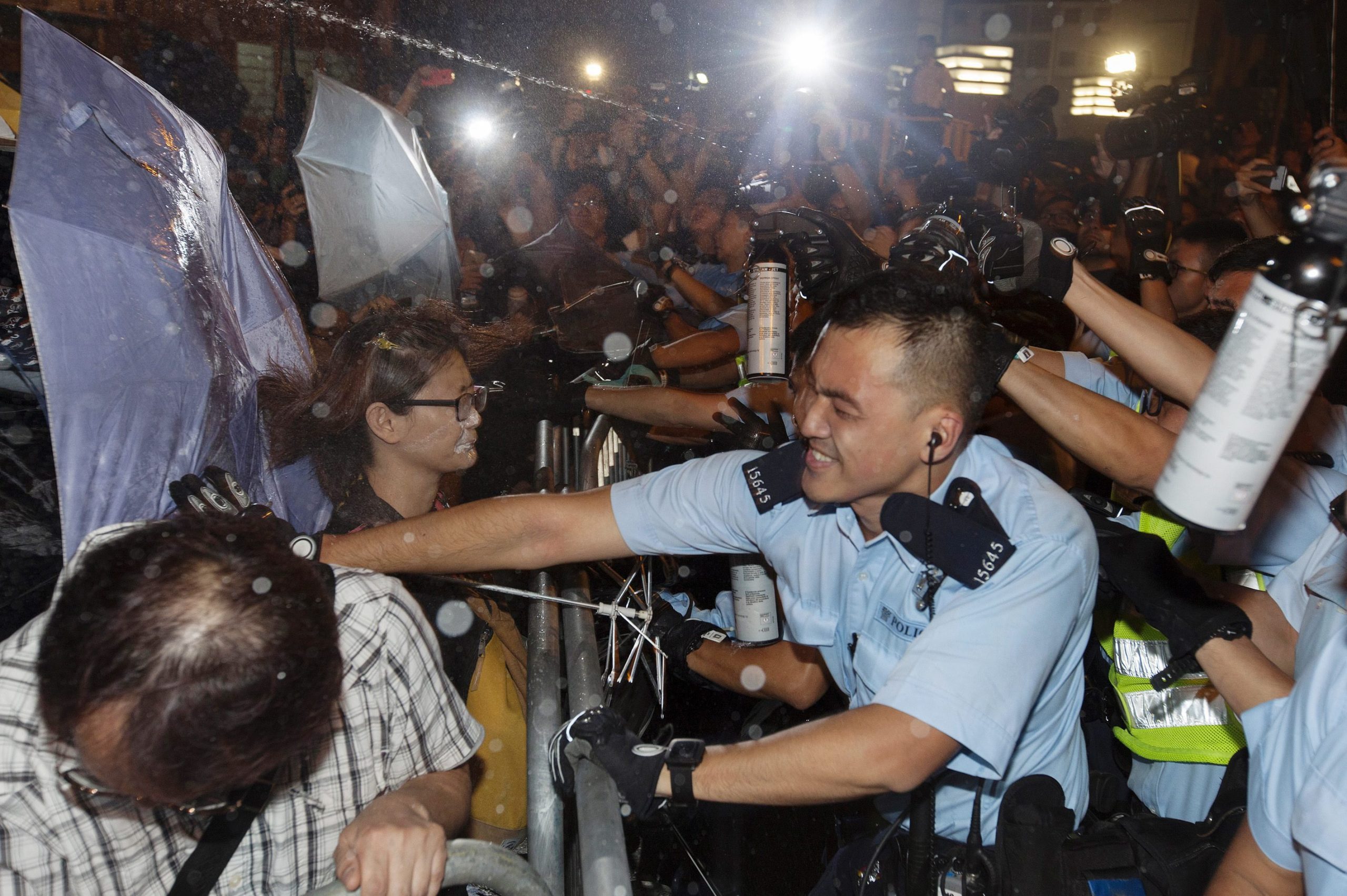 Cinco feridos e quatro detidos em protestos anti-China em Hong Kong