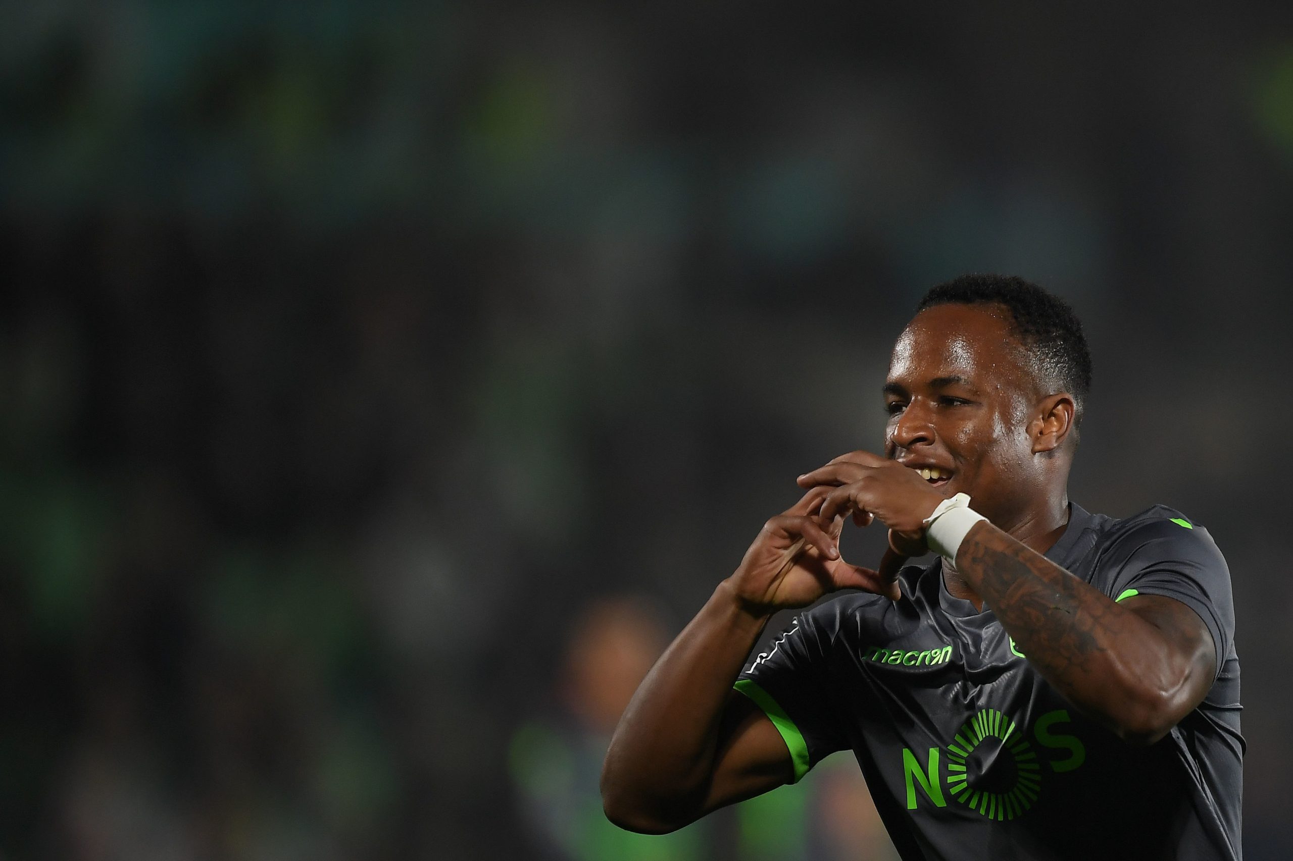 Jovane Cabral volta aos treinos do Sporting sem limitações