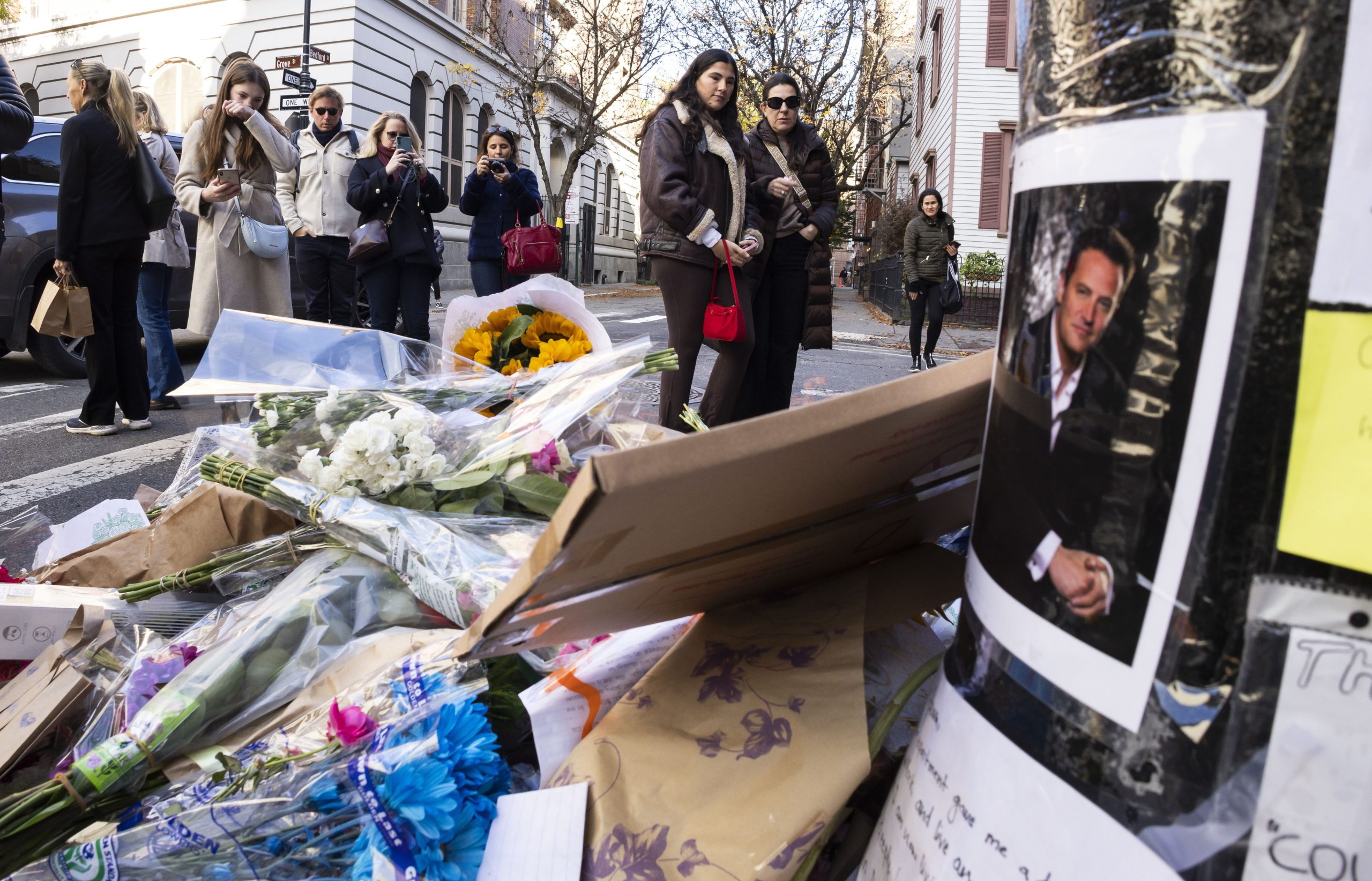 Ator Matthew Perry morreu devido a efeitos do uso de cetamina como analgésico, diz autópsia