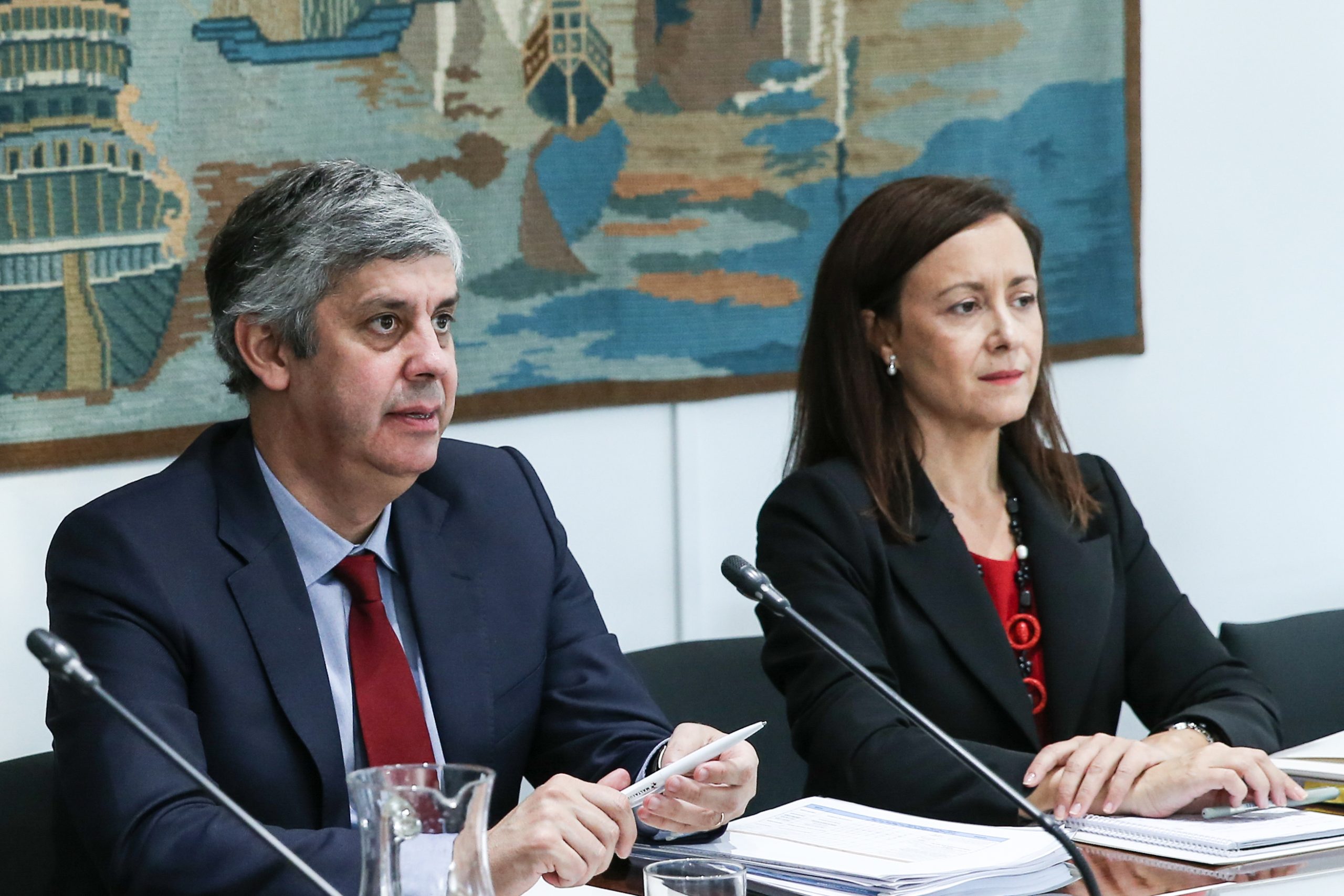 Sindicatos da administração Pública e Governo discutem hoje carreiras