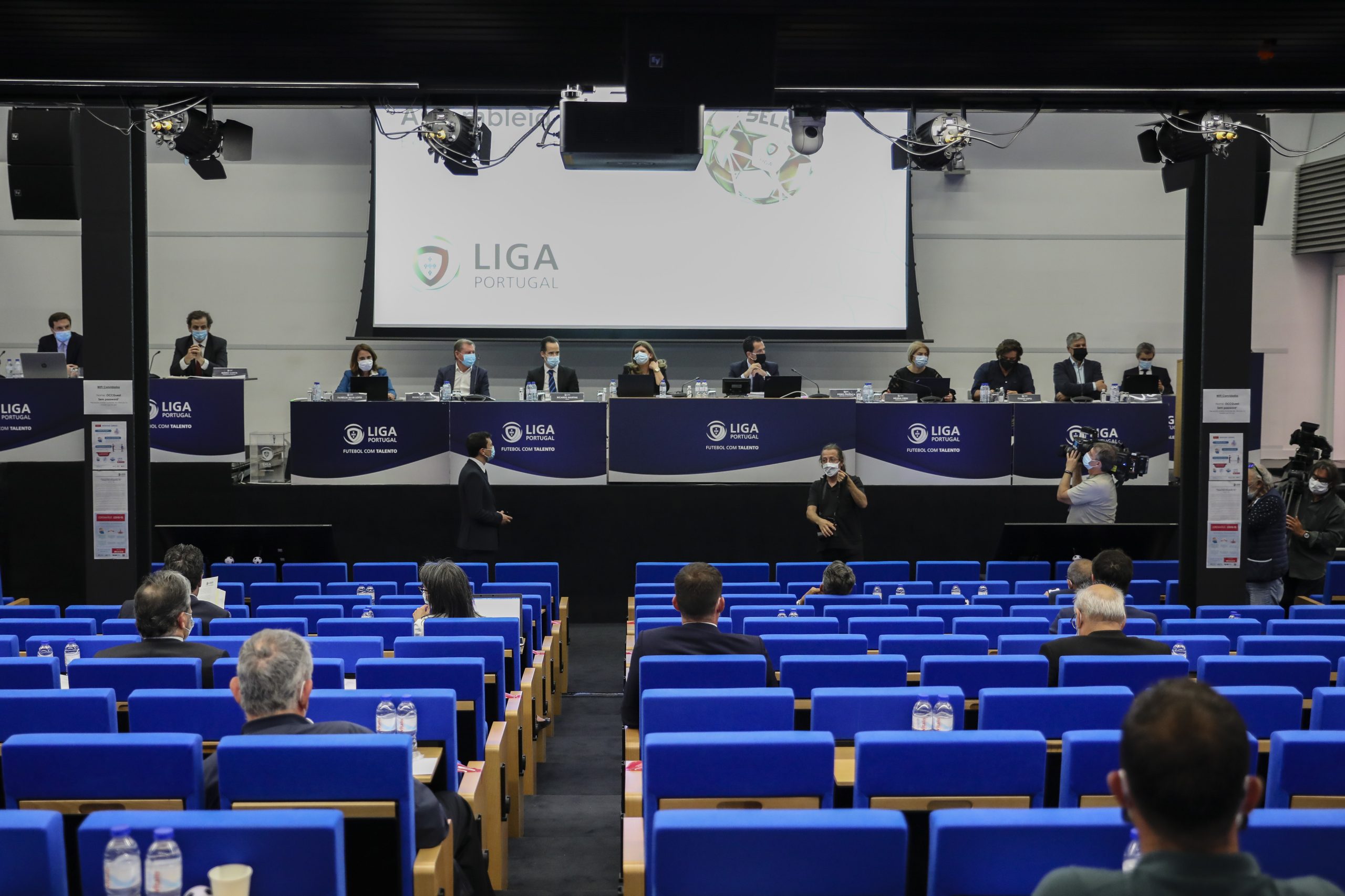 Fim antecipado da II Liga e aumento do número de substituições aprovadas em Assembleia-Geral