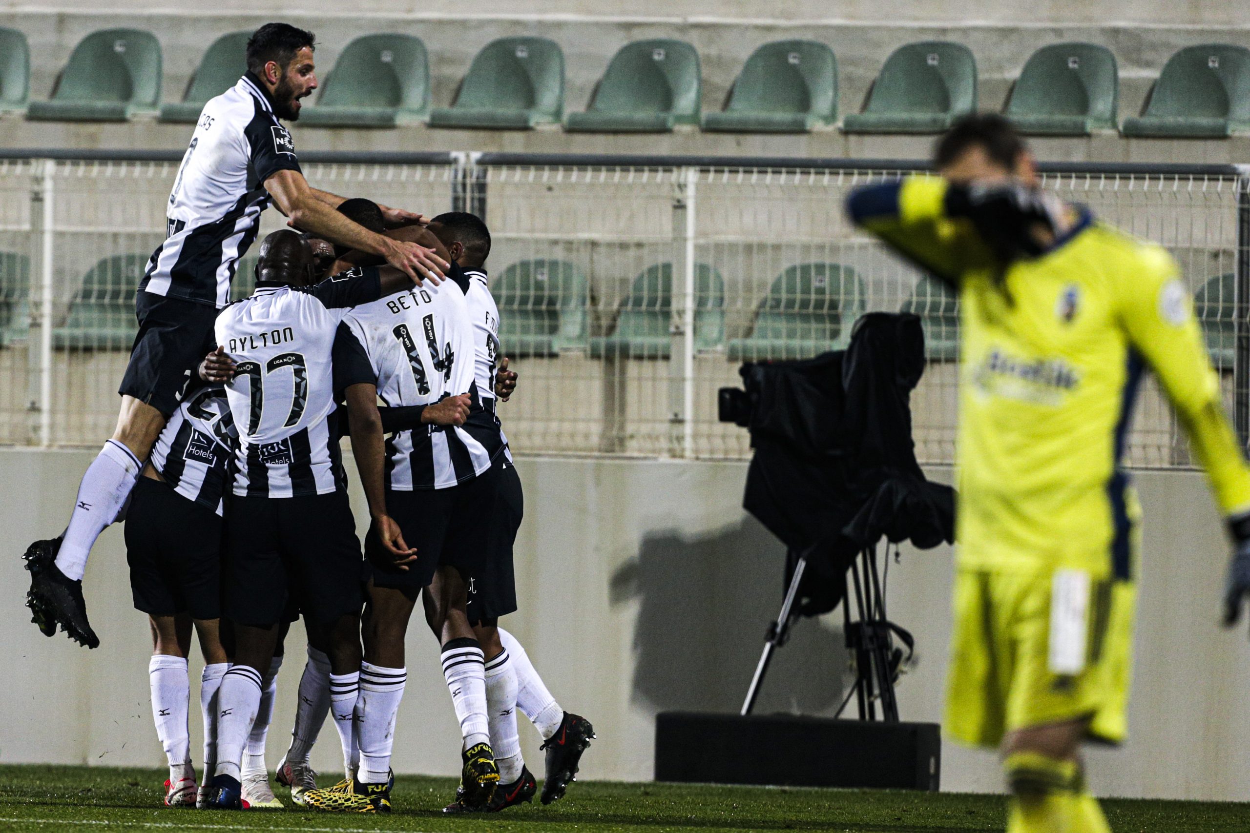 Portimonense vence Farense e deixa último lugar da I Liga