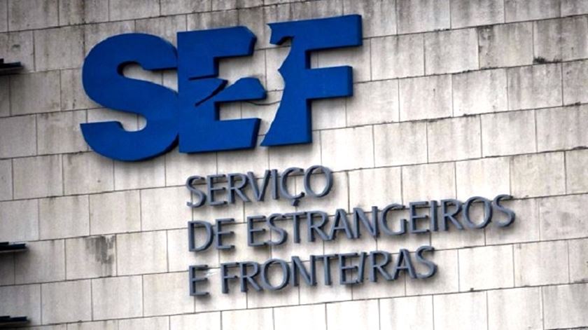 SEF diz que adesão à greve ronda os 11%, sindicato indica 65%