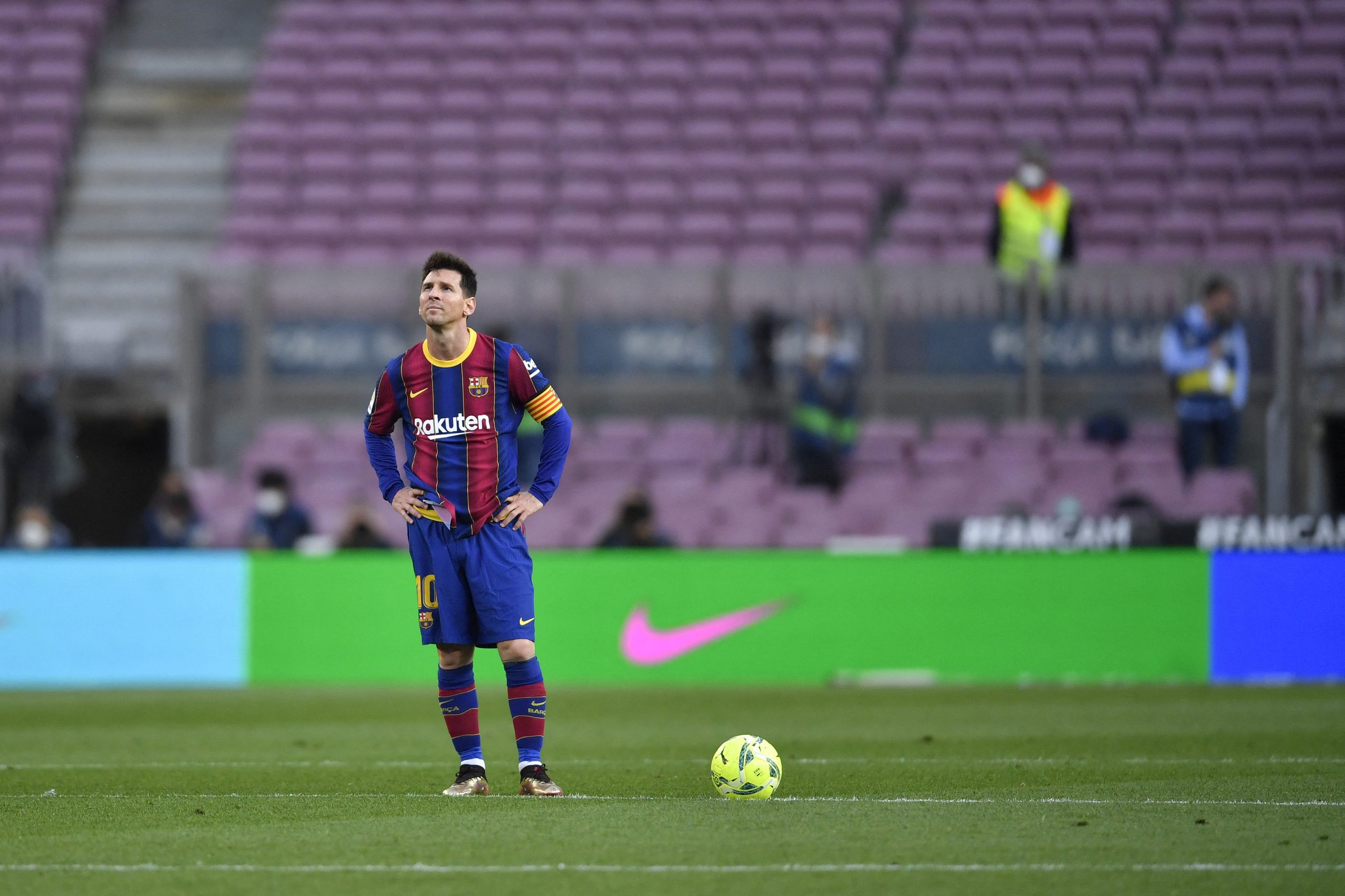 Laporta diz que renovação de Messi “colocaria em risco” futuro do FC Barcelona