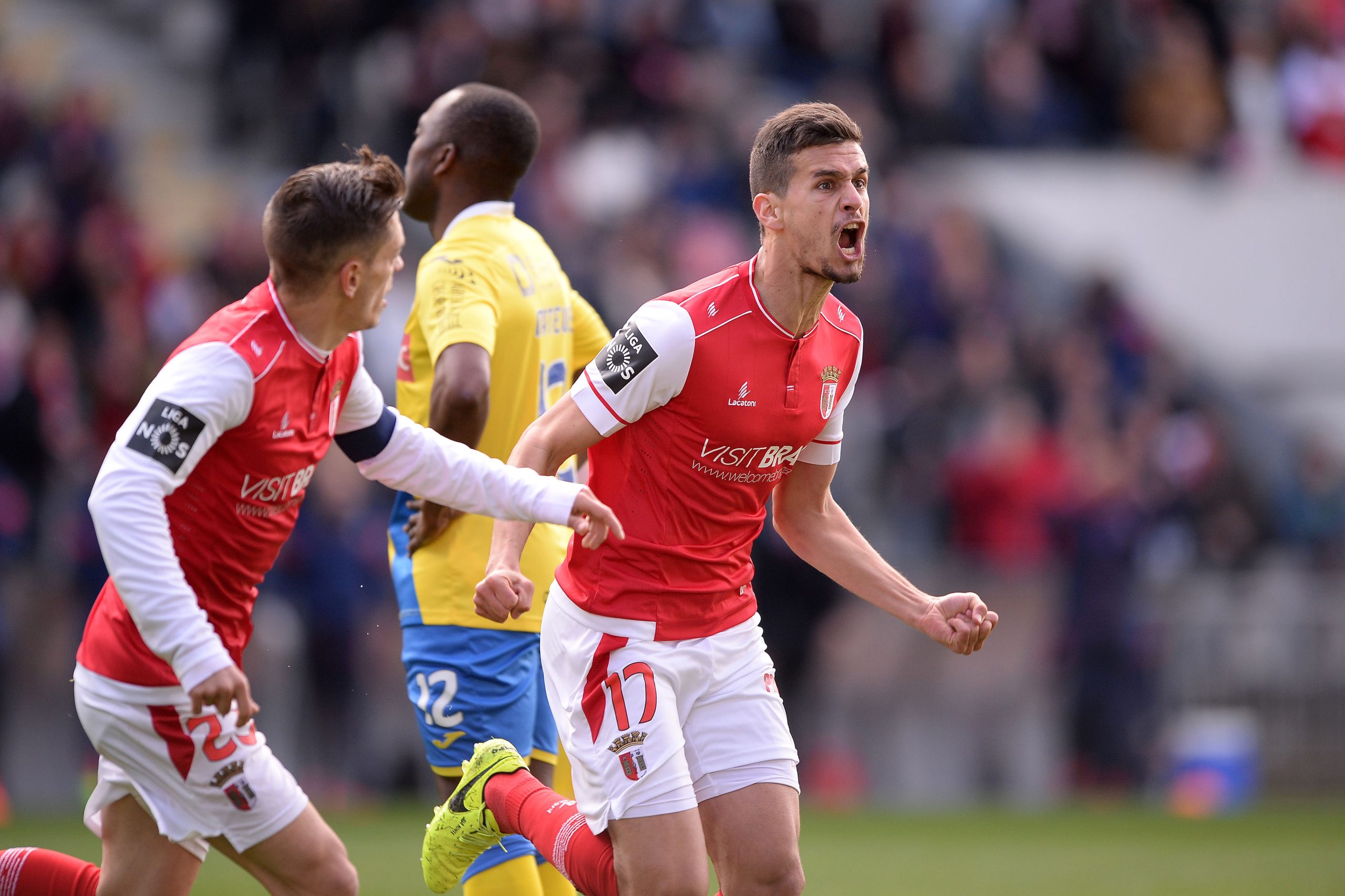 À sétima foi de vez. Braga ganha frente ao Arouca com bis de Rui Fonte