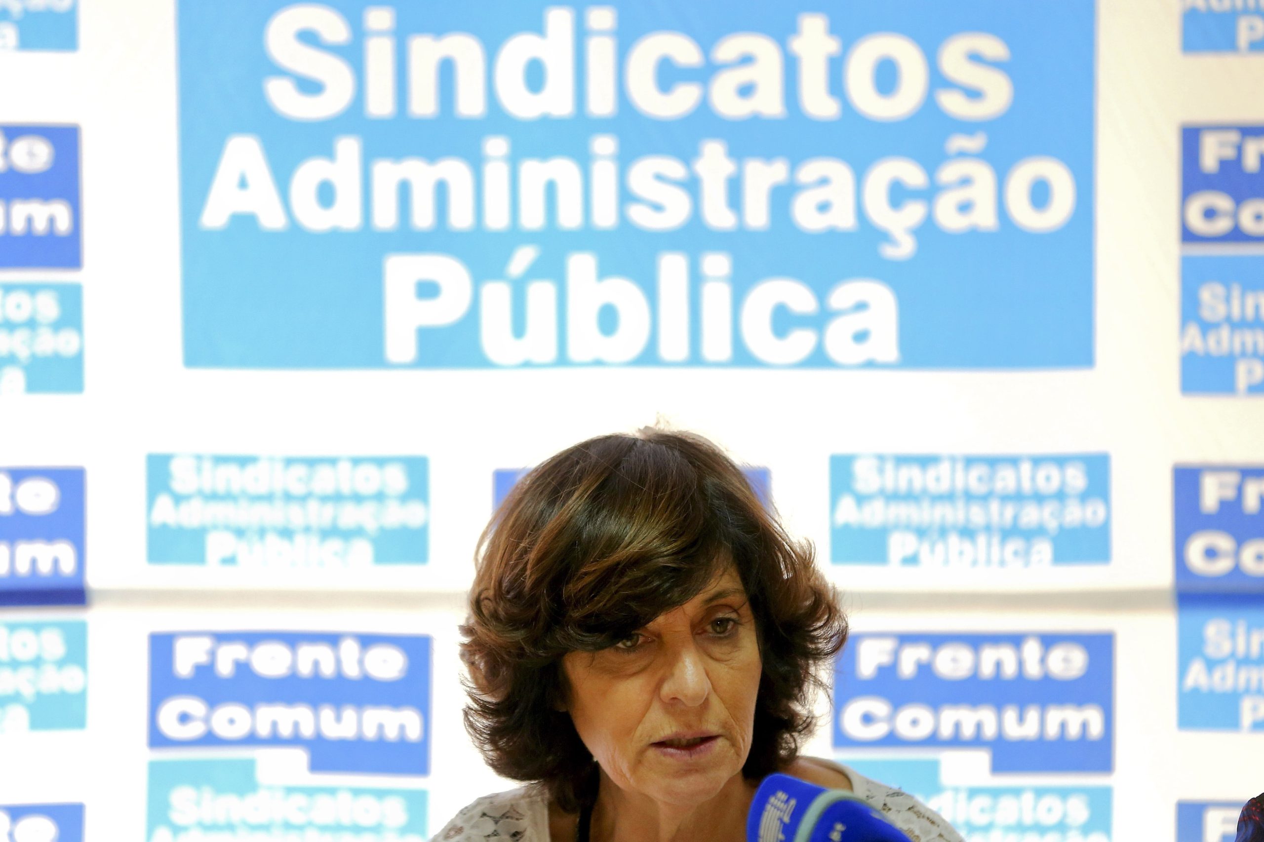 “Vão encerrar muitos serviços”, avisa sindicato. Manifestação da função pública marcada para sexta-feira