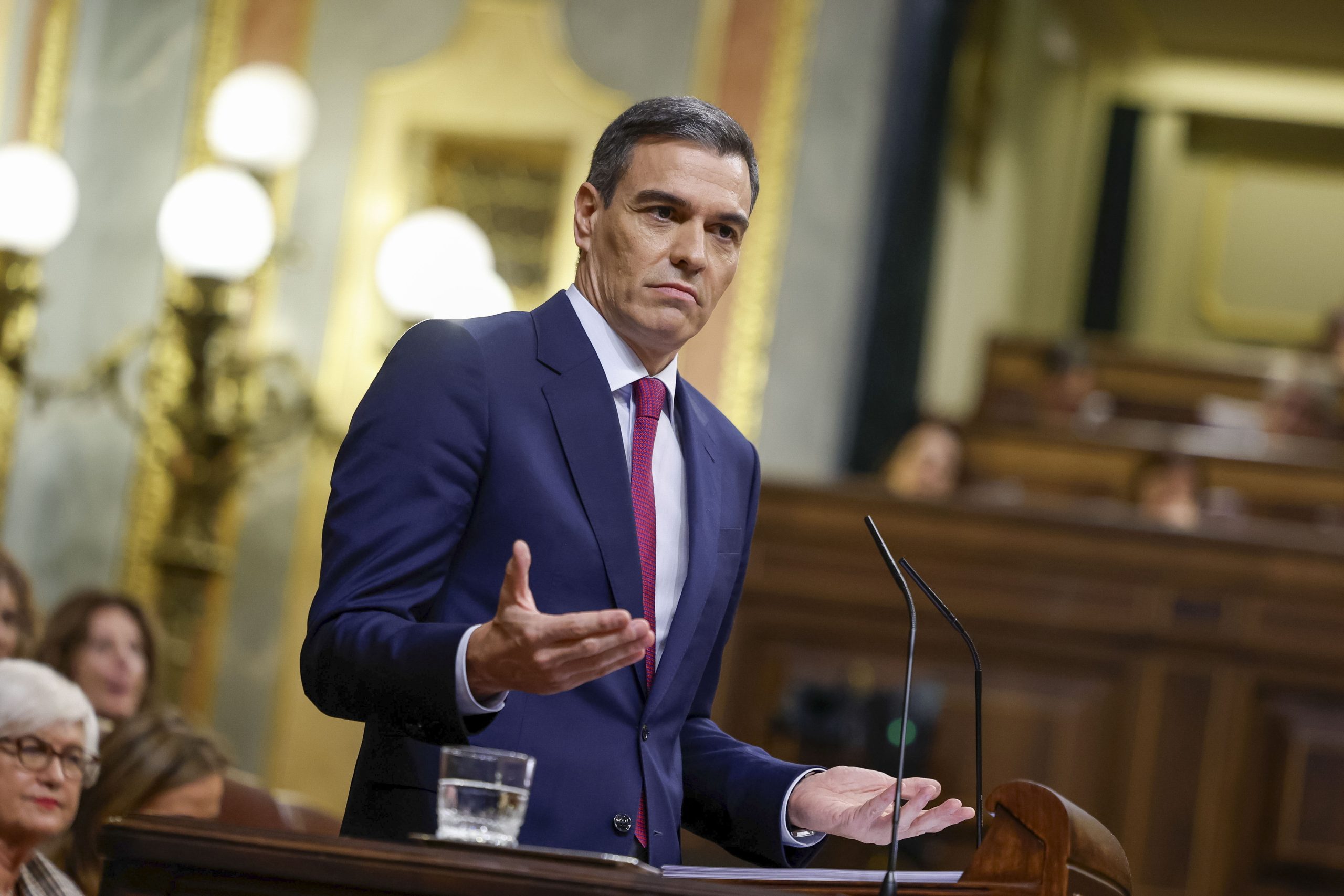 Pedro Sánchez reeleito primeiro-ministro de Espanha