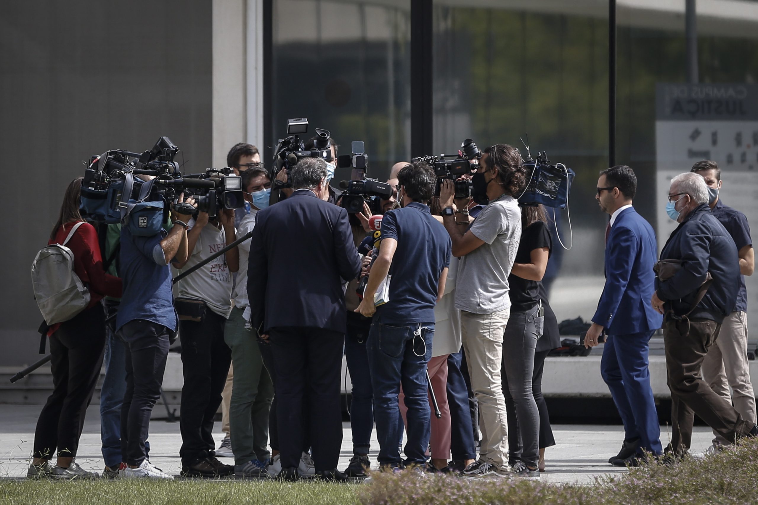 Football Leaks: Analista diz que acessos à PLMJ tinham horas e localizações “suspeitas”