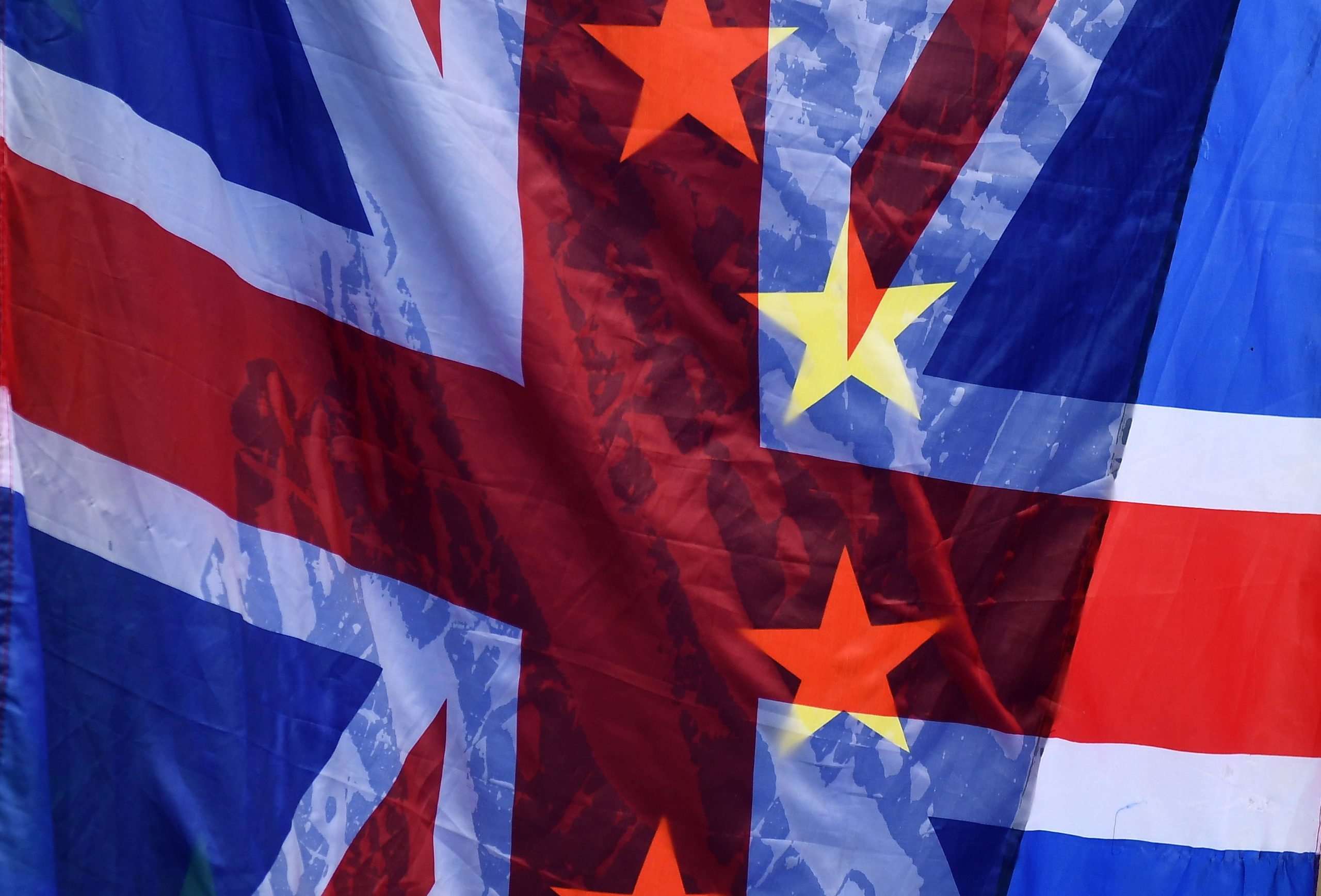 Brexit: Primeiro-ministro da Irlanda do Norte demite-se em protesto contra Protocolo