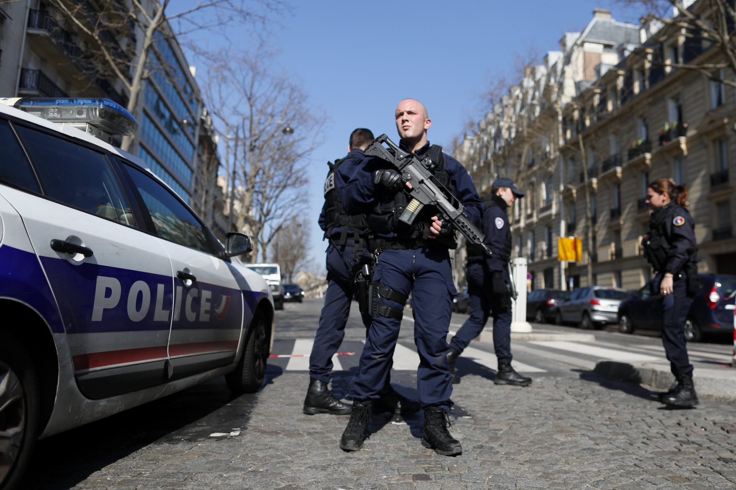 Lagarde condena “ato cobarde de violência” no escritório do FMI em Paris